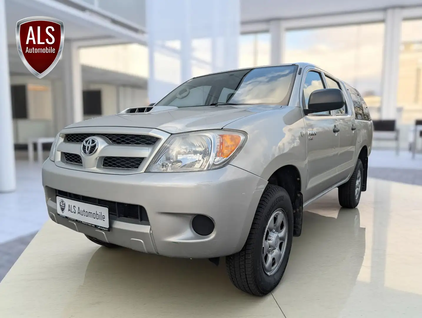 Toyota Hilux 4x4 Double Cab Grey - 1