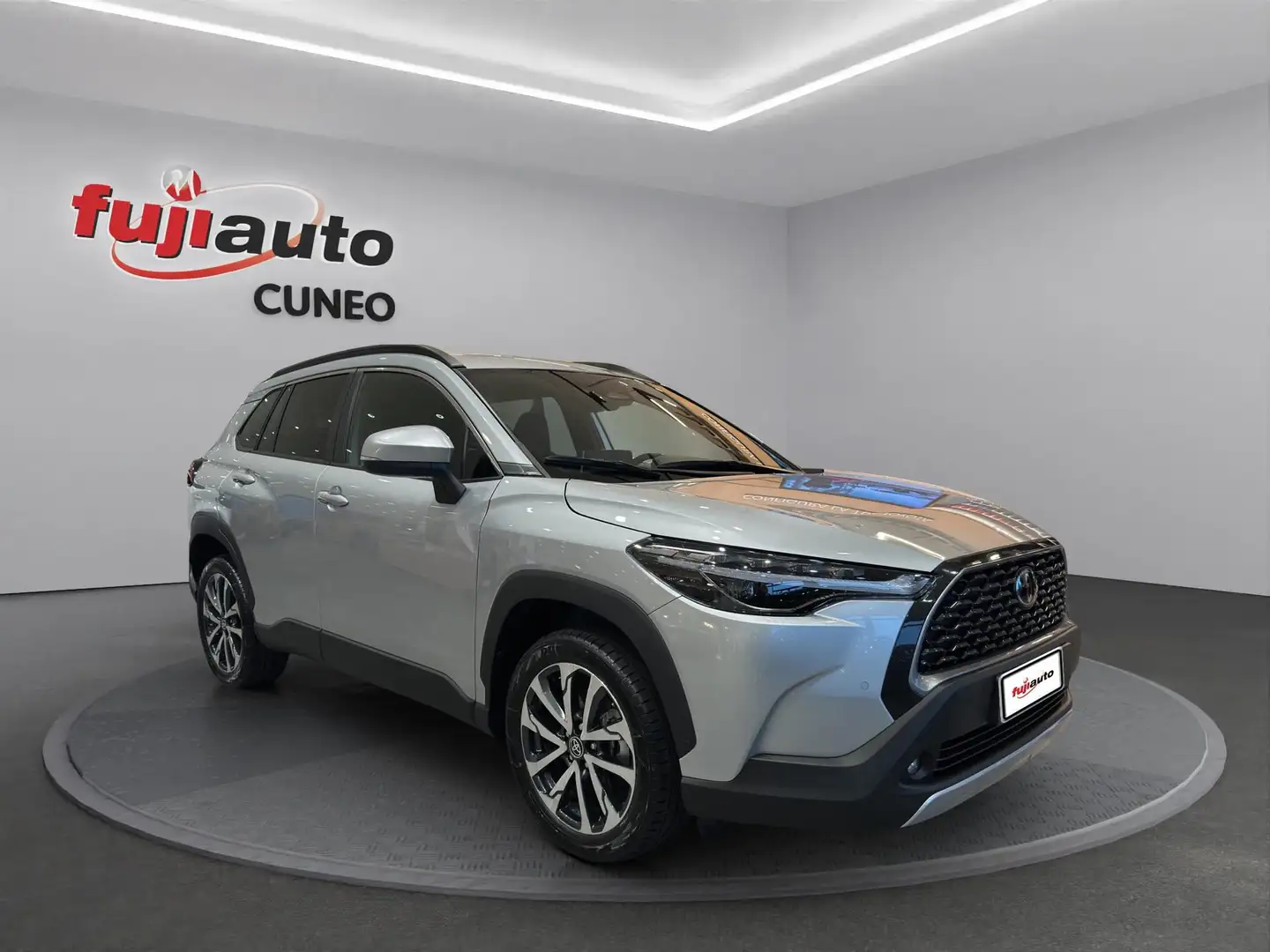 Toyota Corolla Cross Corolla Cross 2.0h Trend fwd 197cv e-cvt Argento - 2