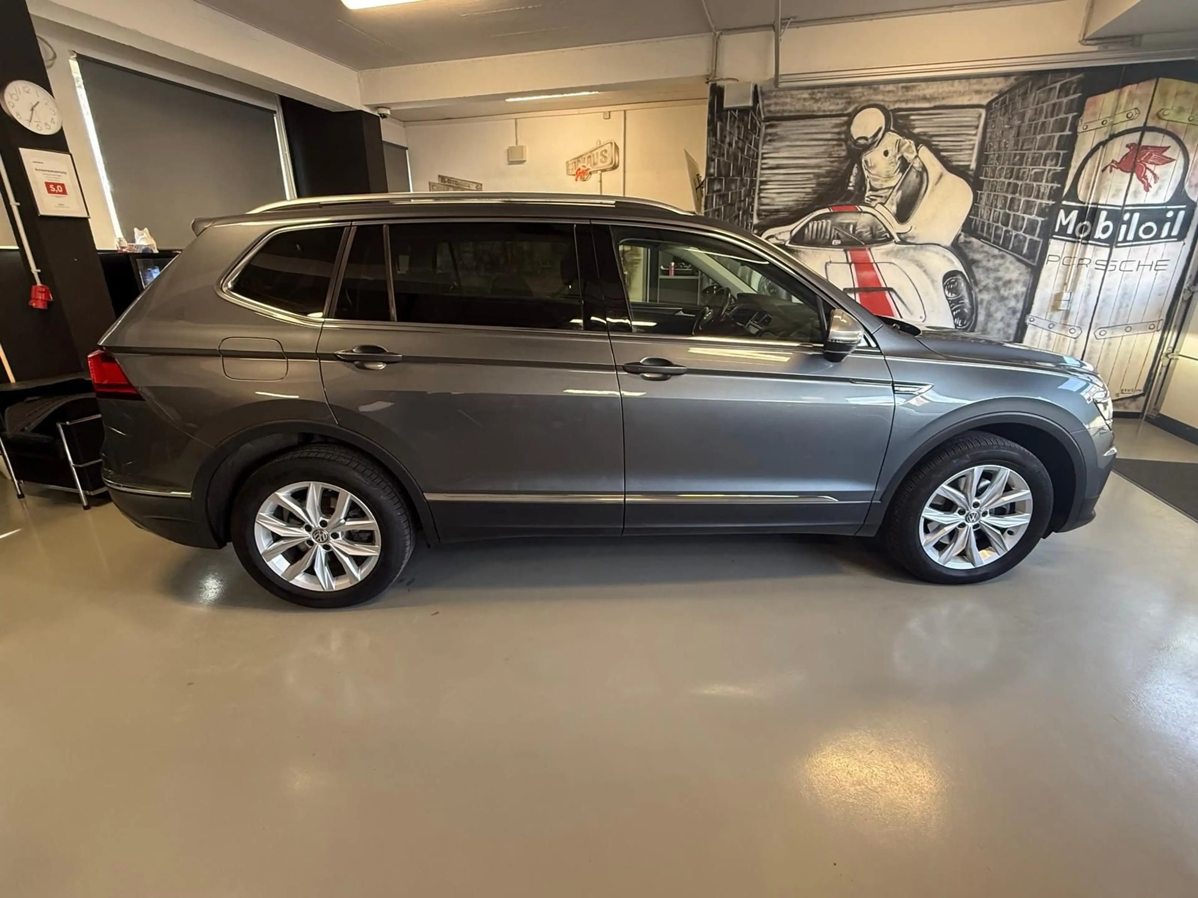 Volkswagen Tiguan Allspace 2.0 TDI Highline 4Motion 7SITZER — photo 5