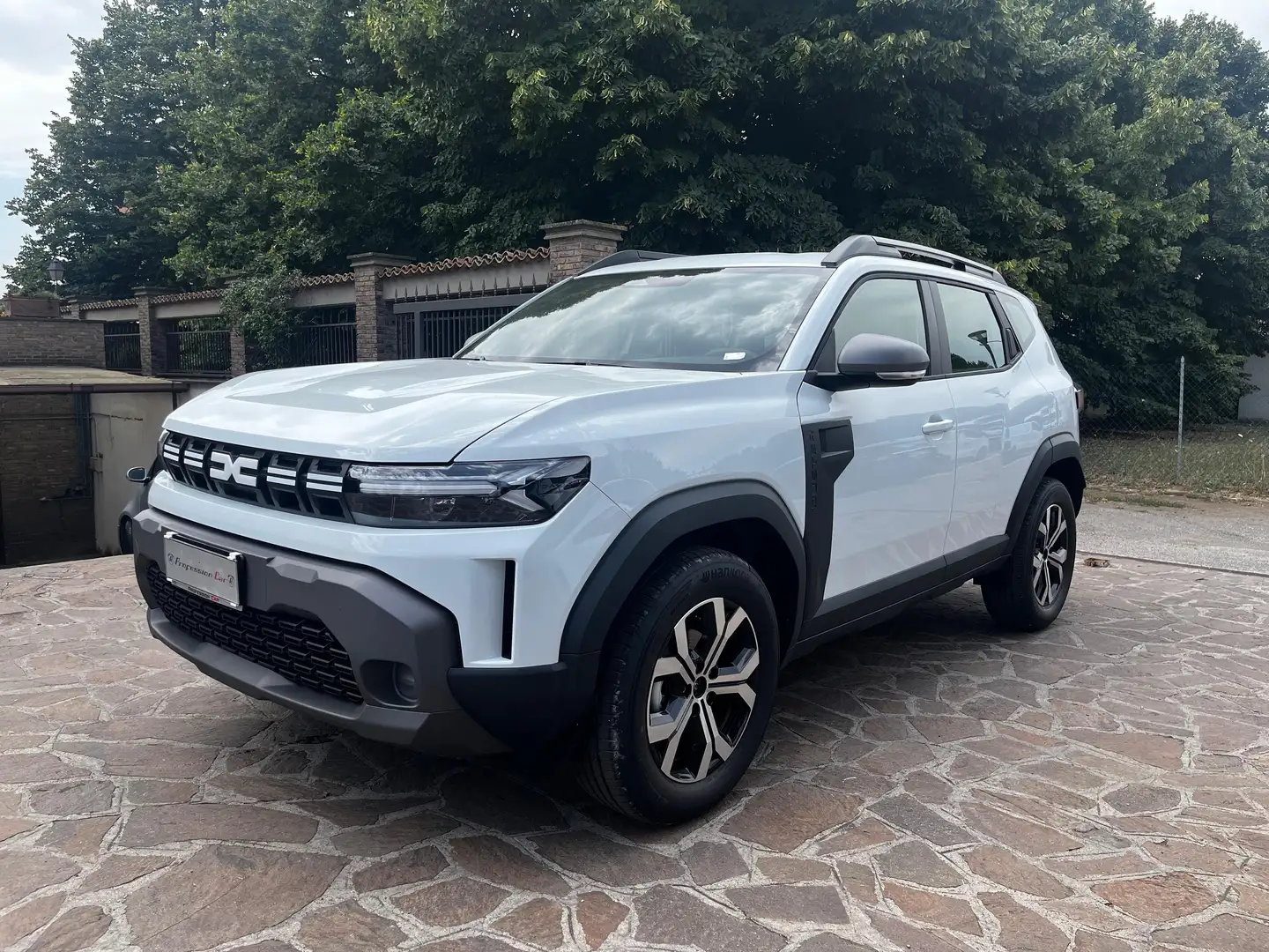 Dacia Duster 1.0 tce Expression Gpl 4x2 100cv KM0 Grau - 1