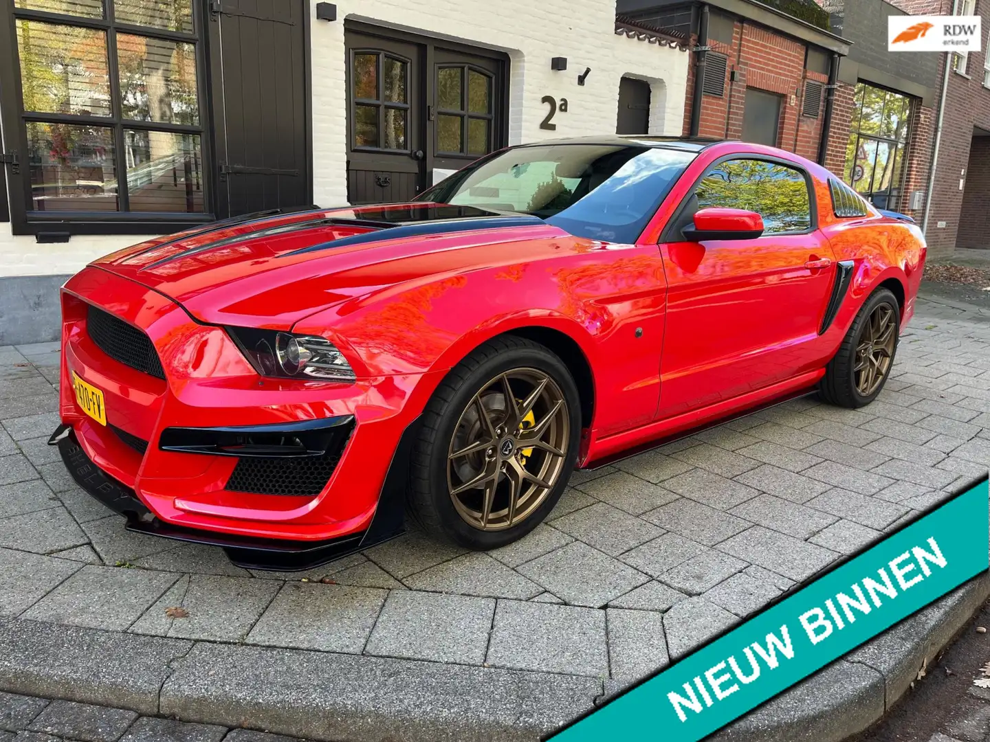 Ford Mustang USA 3.7 V6 GT, Shelby Uitvoering, Nw. Staat Rouge - 1