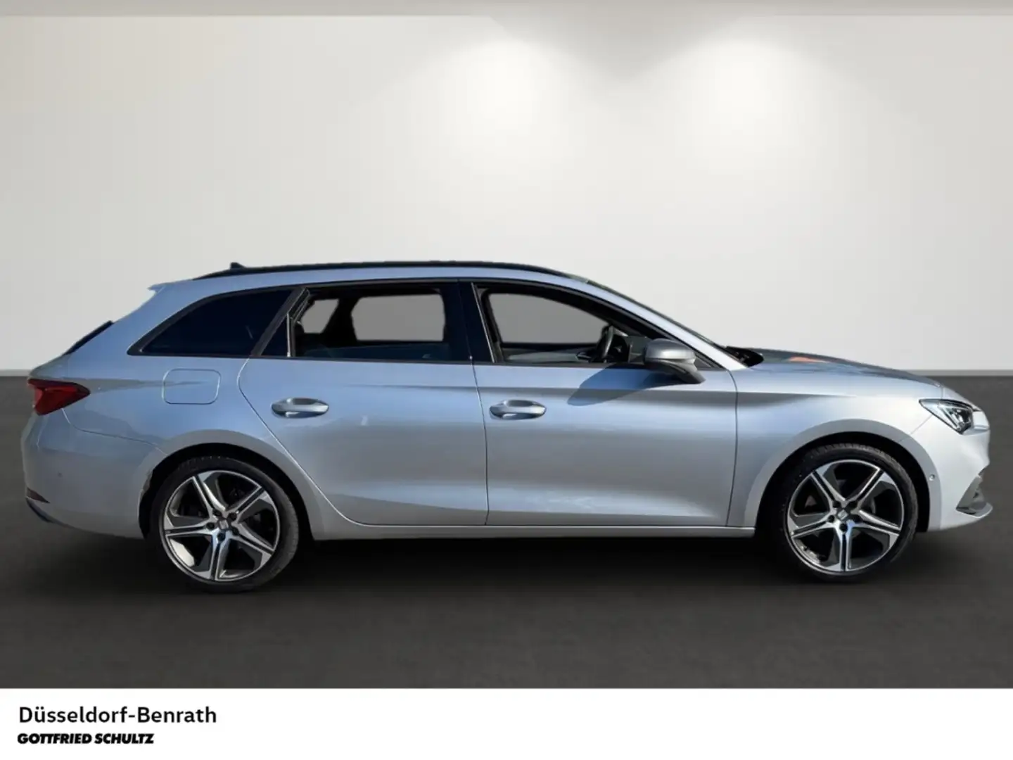 SEAT Leon Sportstourer FR 1 5 eTSI Beats-Audio Panoramadach Silber - 2