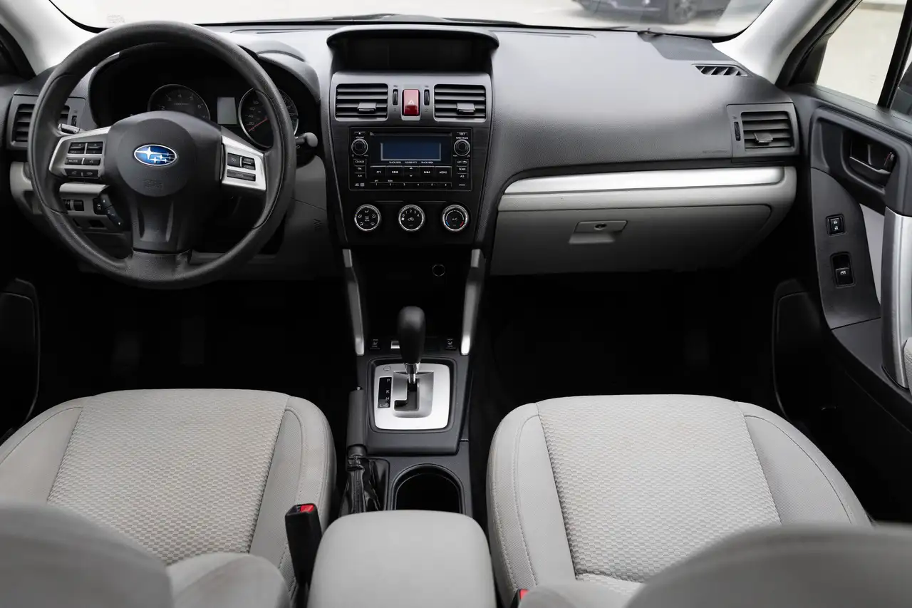 Subaru Forester снимка Subaru Forester