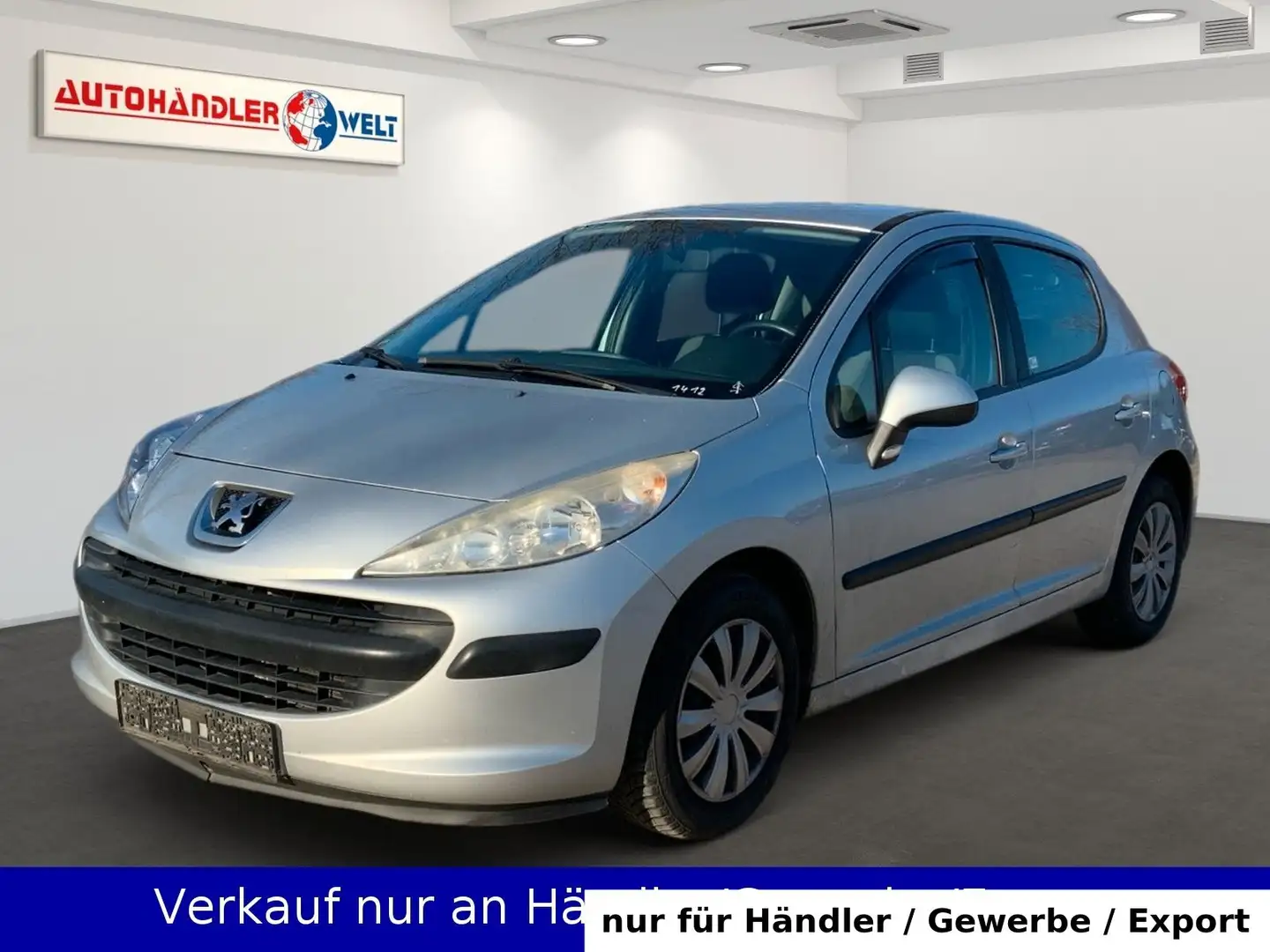 Peugeot 207 1.4 16V 90 Tendance Silber - 1