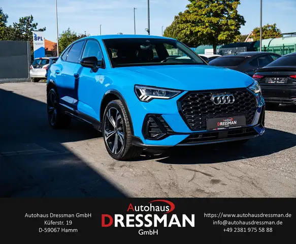 Audi Q3 view 3