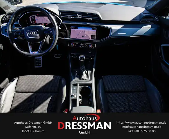 Audi Q3 view 13