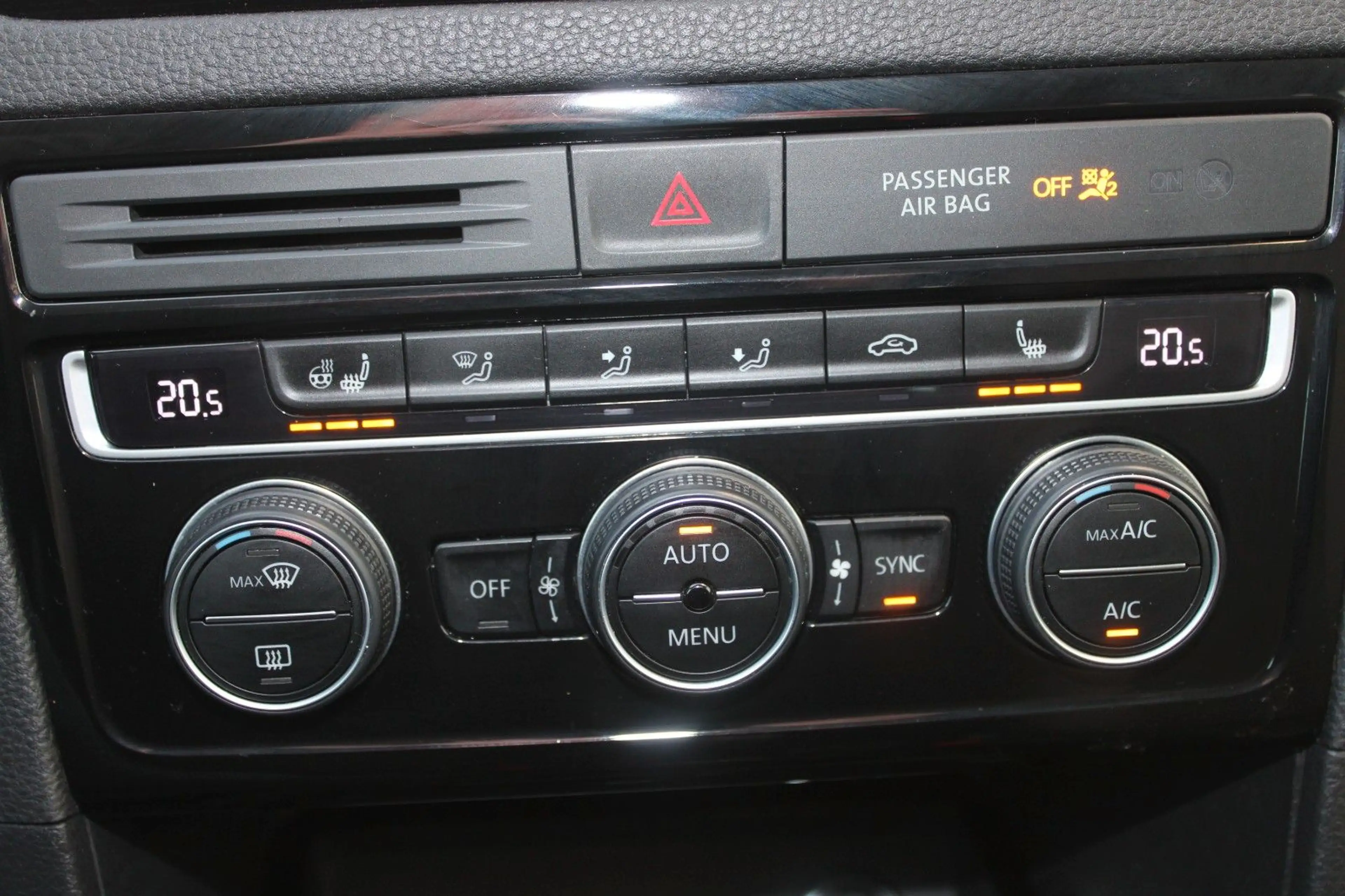 Volkswagen Golf VII 1.5 TSI Sportsvan Highline — photo 15