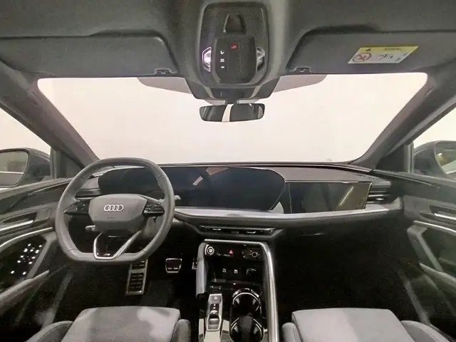 Audi Q5 view 7