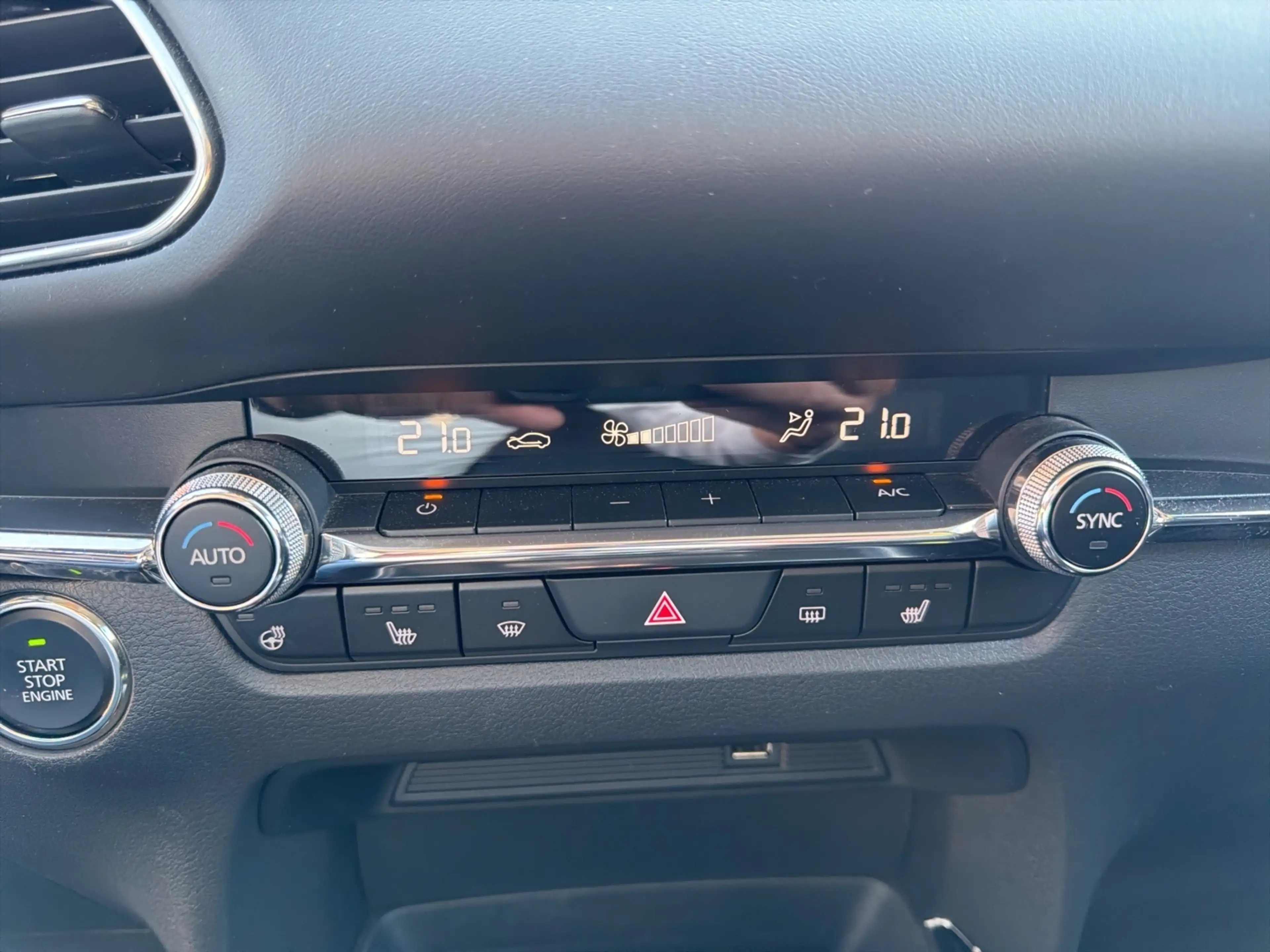 Mazda CX-30 SKYACTIV-G 2.0 SELECTION — photo 10