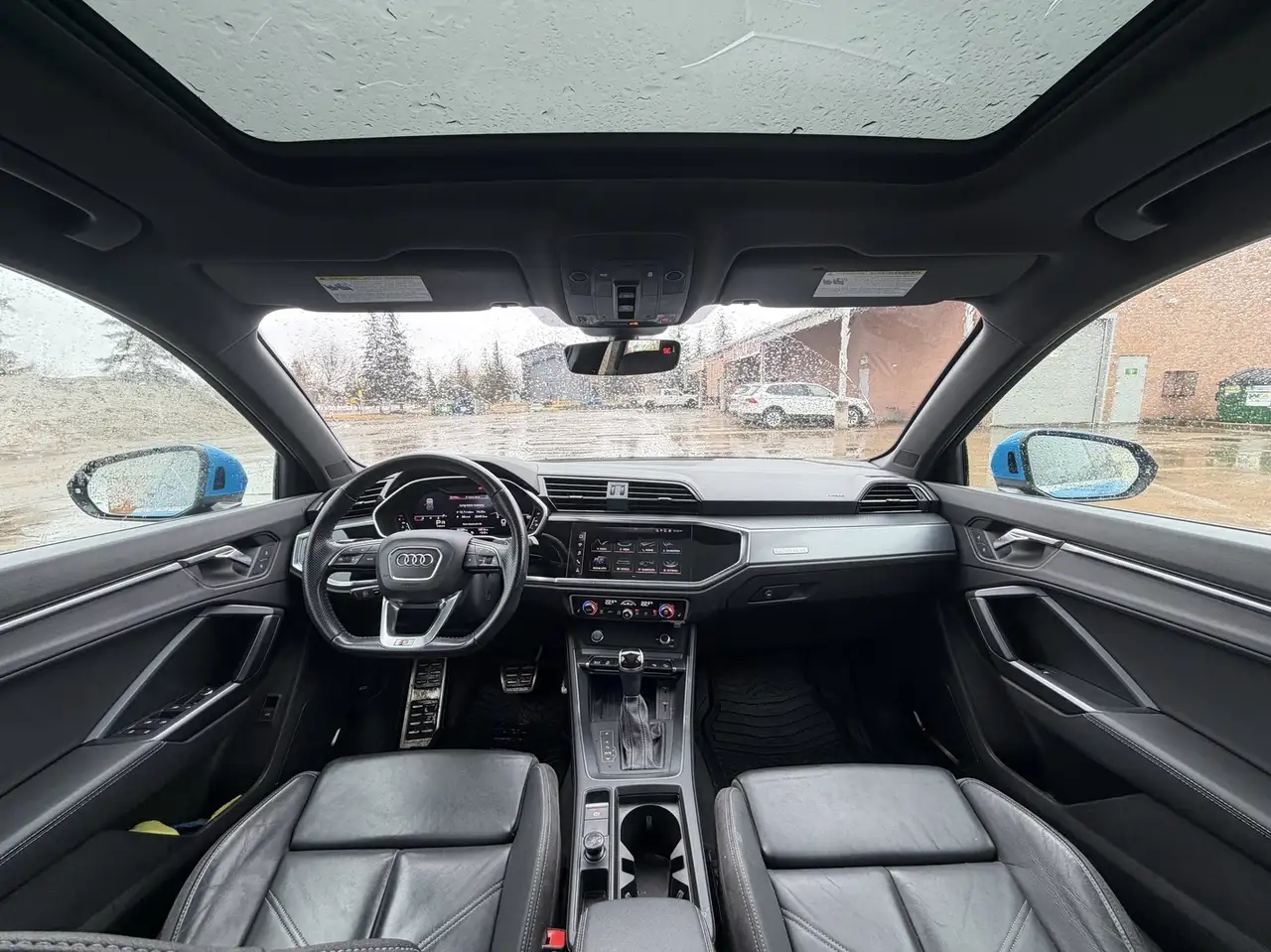 Audi Q3 снимка Audi Q3