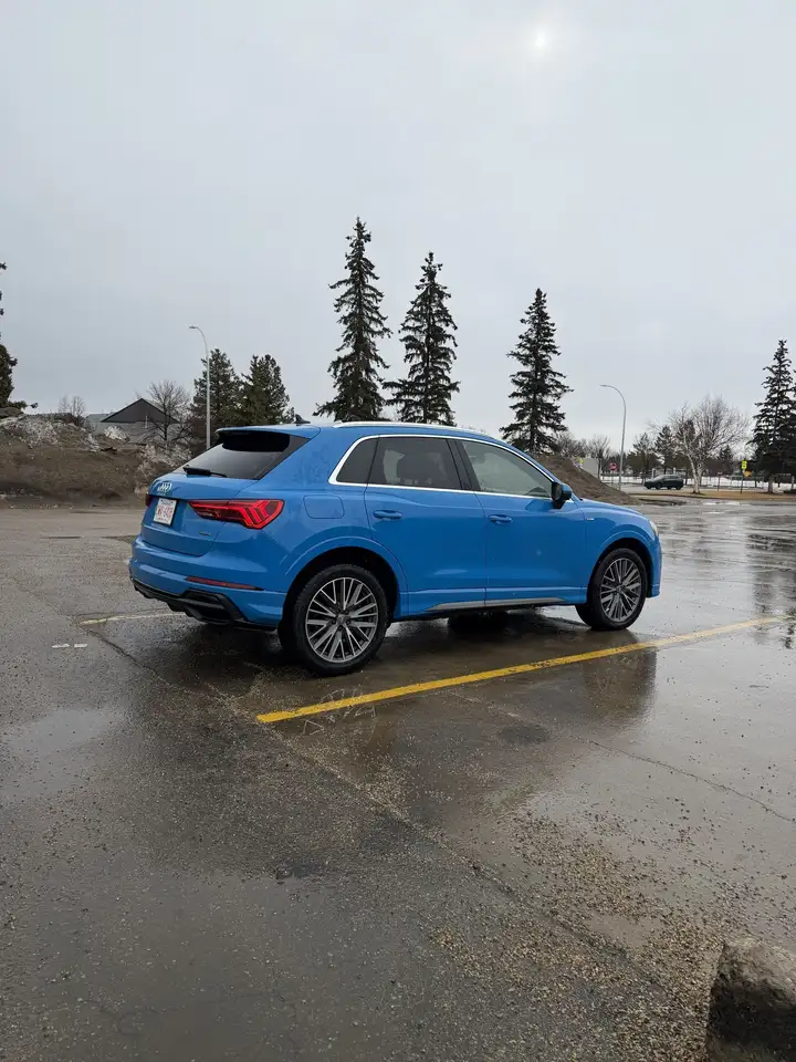 Audi Q3 снимка Audi Q3