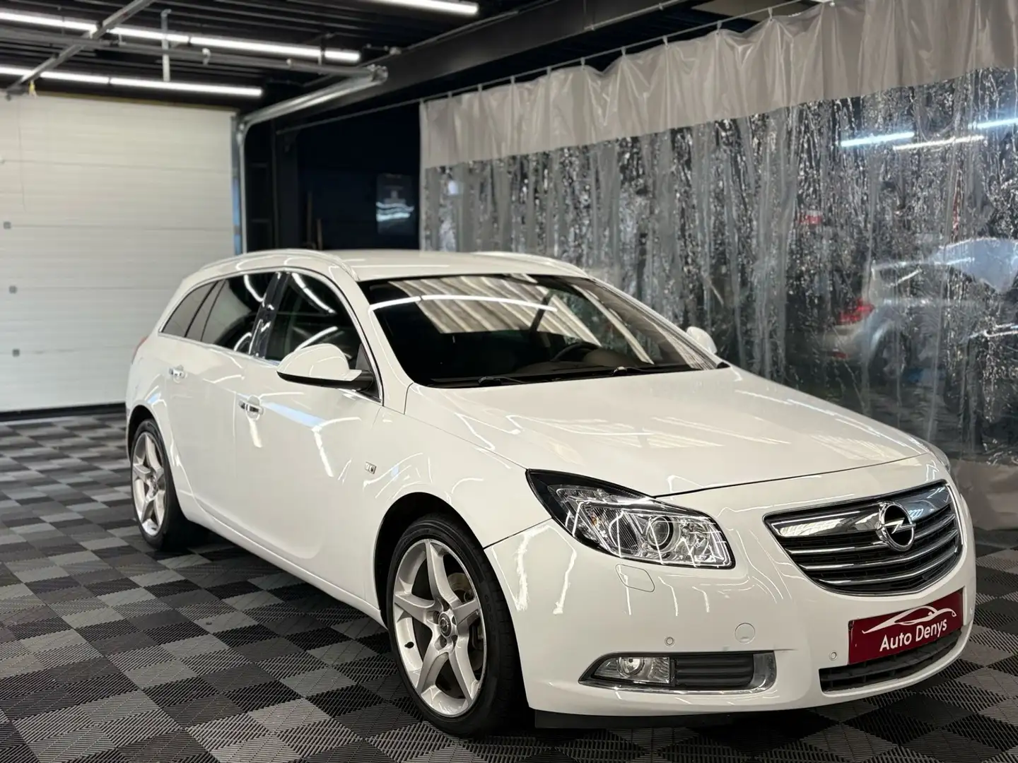 Opel Insignia 2.0 CDTI bj. 2013 188000km EXPORT Euro 5 Blanc - 1