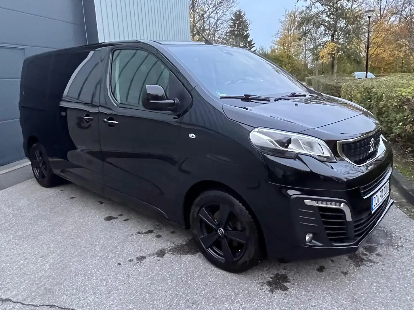 Peugeot Traveller Traveller L2 2.0 BlueHDi 150 Allure Чорний - 2