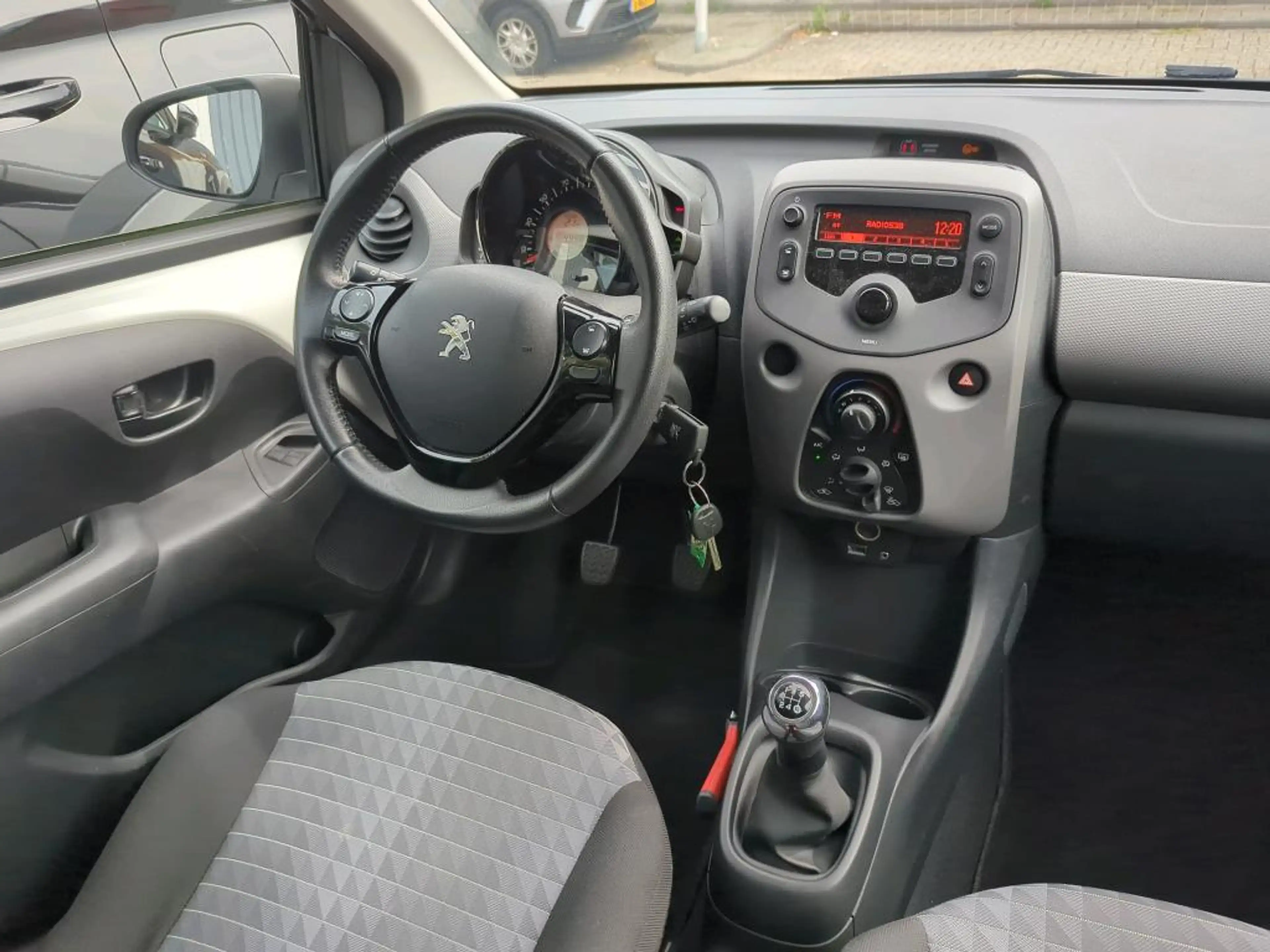 Peugeot 108 1.0 e-VTi Active | Airconditioning | Bluetooth | M — photo 6
