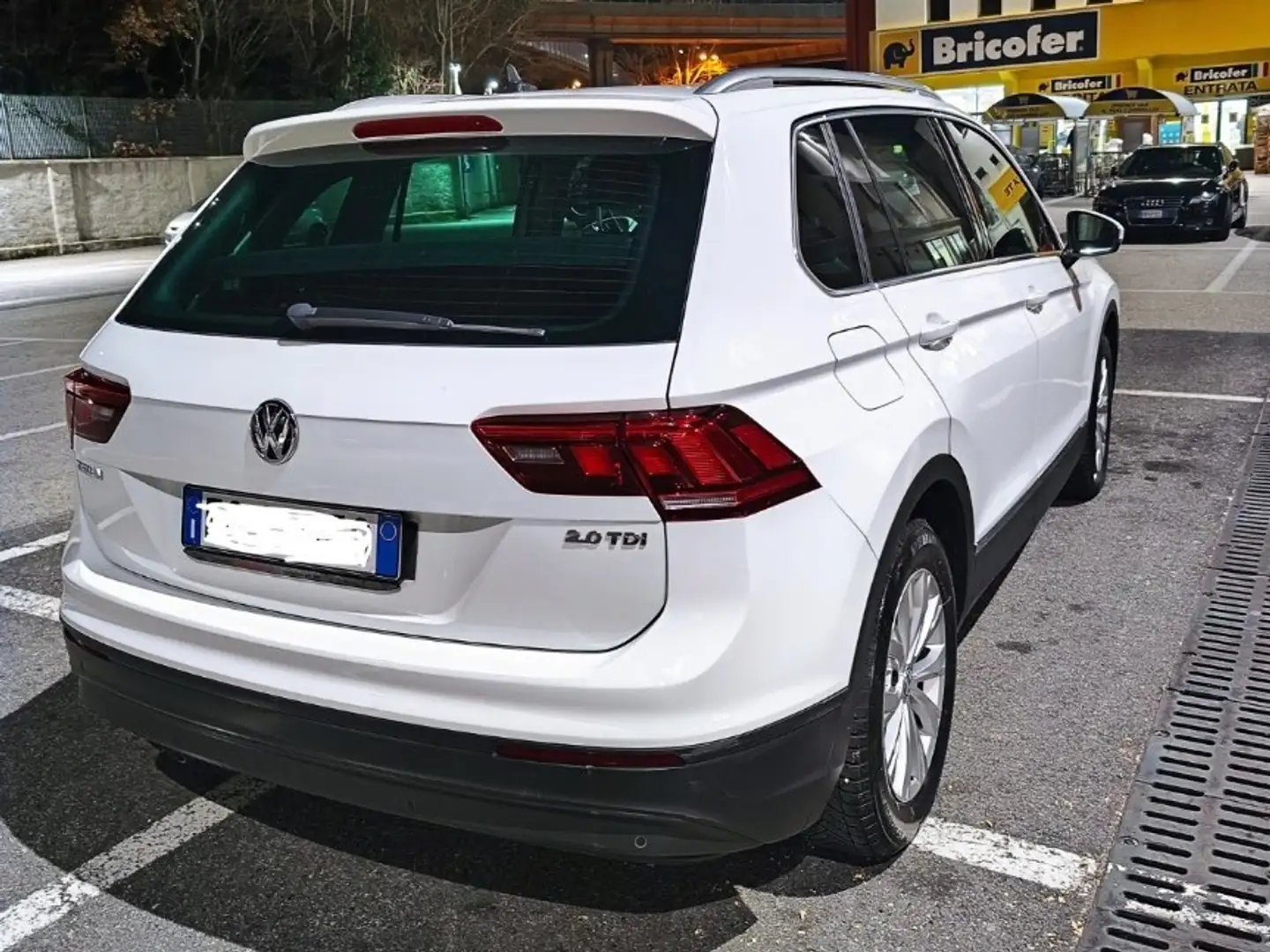 Volkswagen Tiguan 2.0 tdi Executive 150cv dsg Blanc - 2