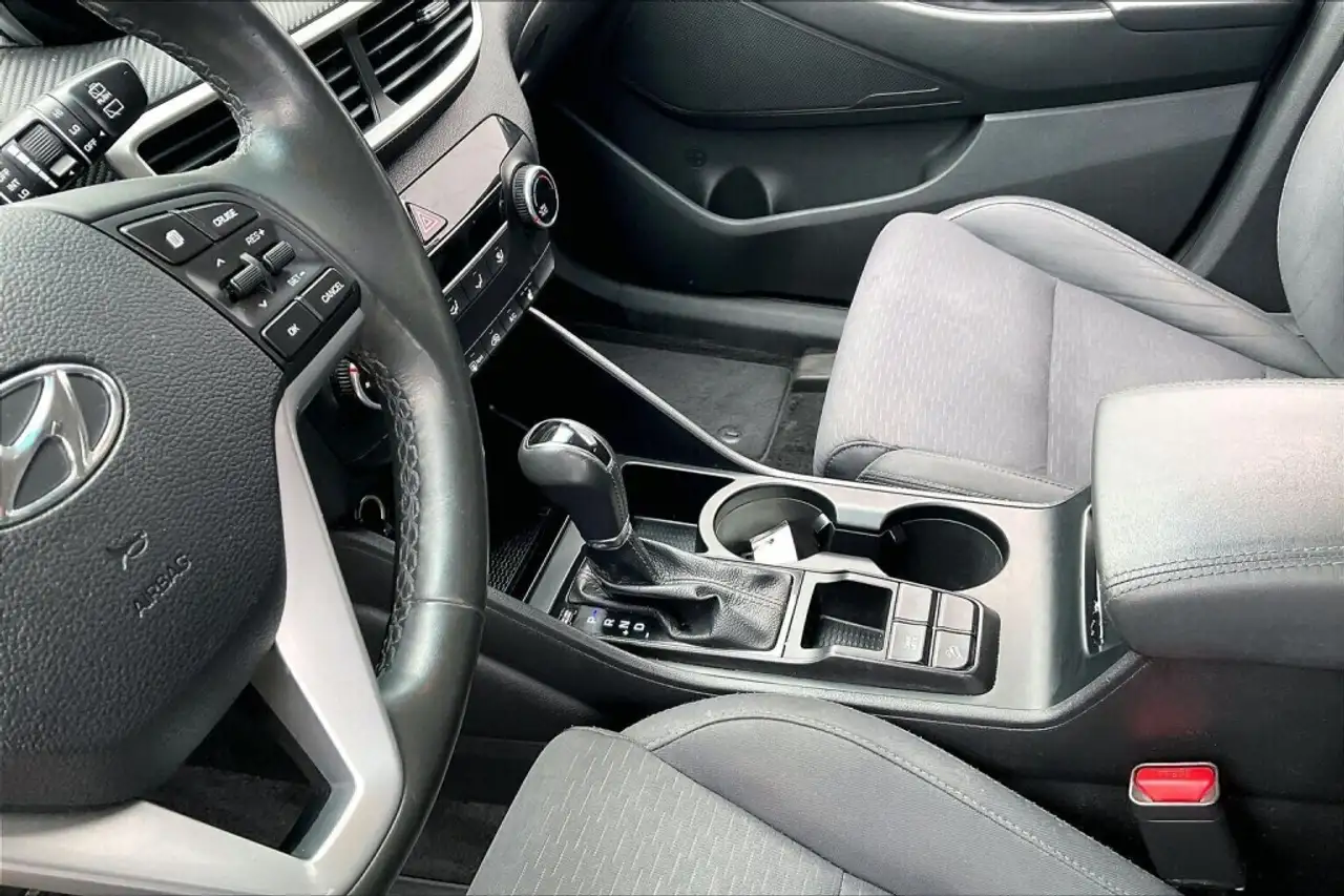 Hyundai TUCSON снимка Hyundai TUCSON