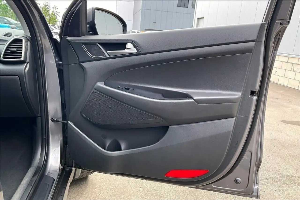 Hyundai TUCSON снимка Hyundai TUCSON