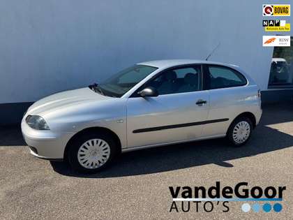 SEAT Ibiza 1.4-16V Stella, '02, 115000 km, apk 07-'26, nette