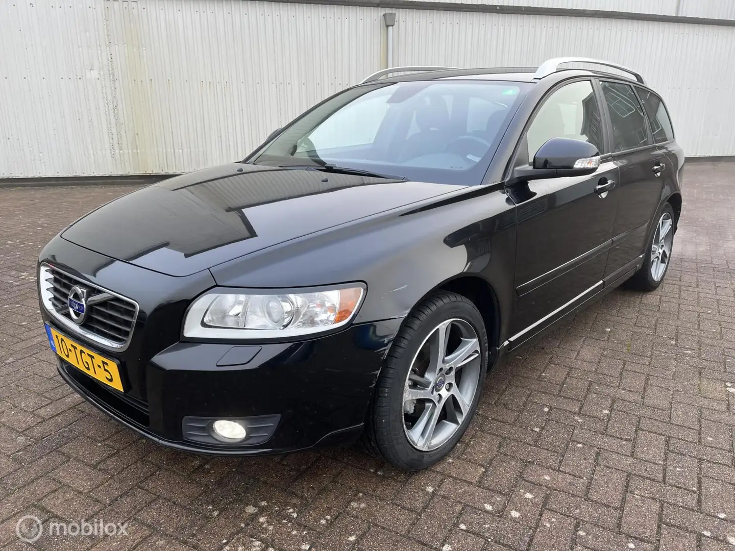 Volvo V50 1.6 D2 S/S Limited Edition Schwarz - 1