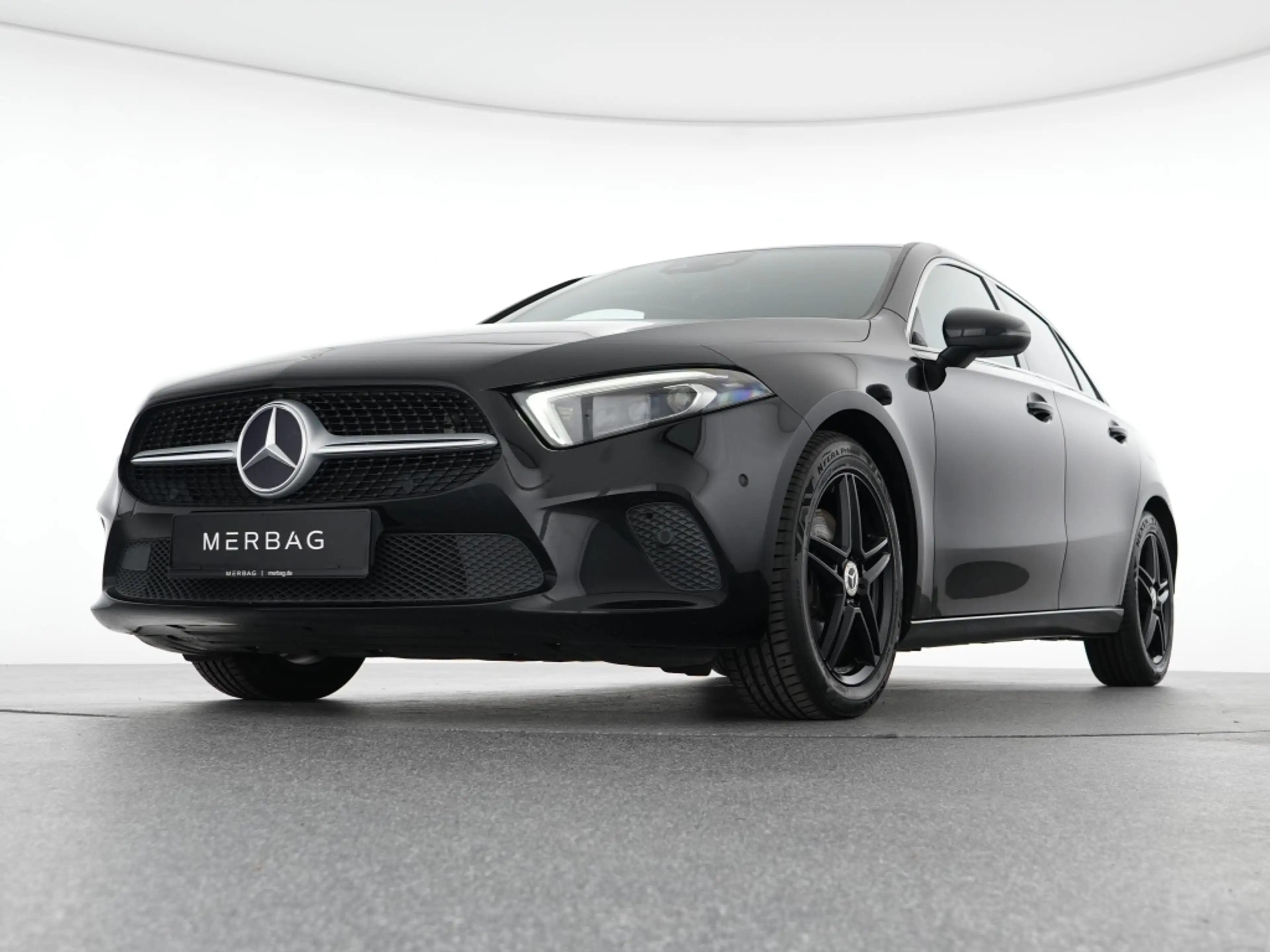 Mercedes-Benz A 220 4M Progressive Multibeam LED Navi Automatik — photo 8