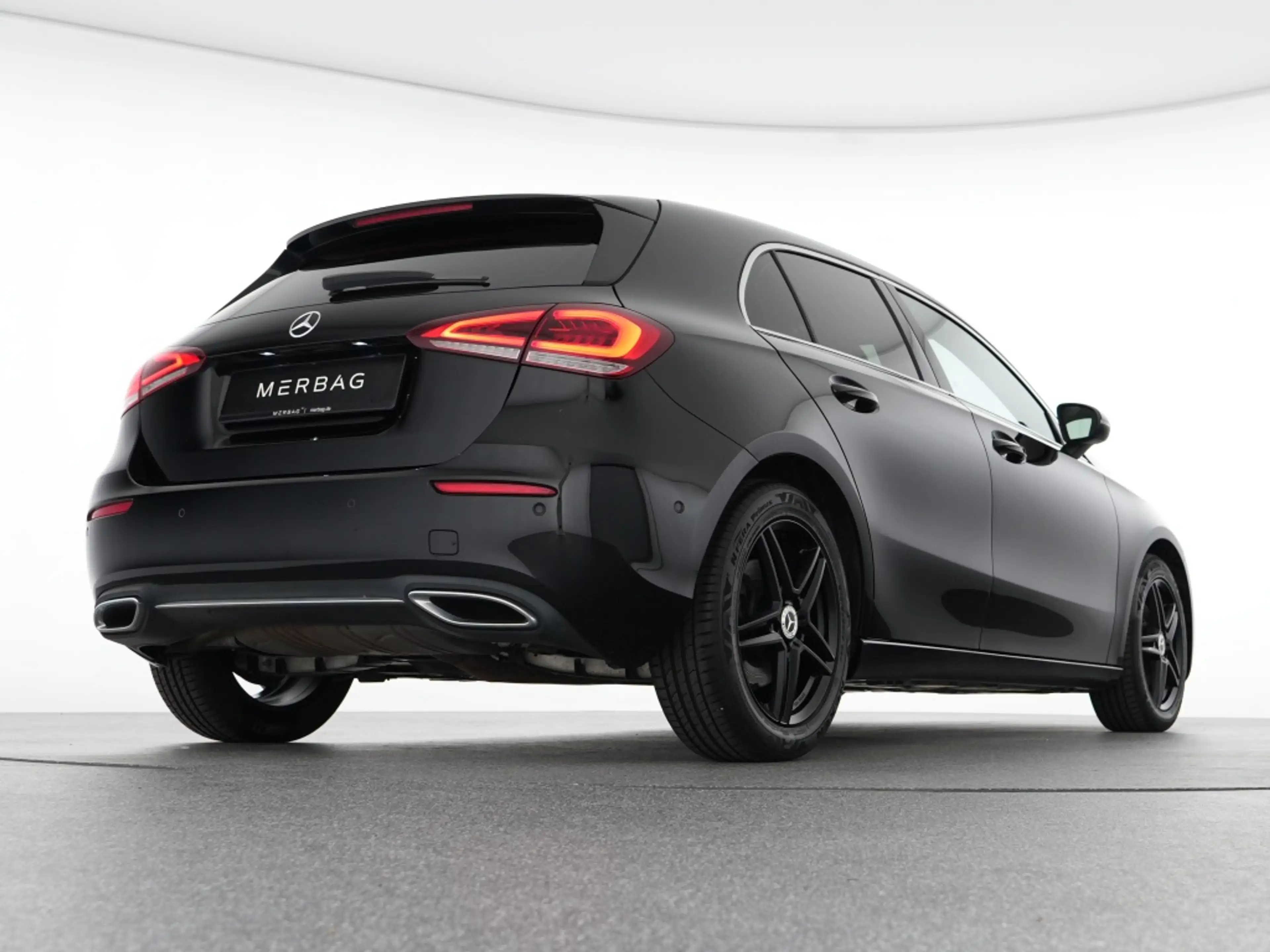 Mercedes-Benz A 220 4M Progressive Multibeam LED Navi Automatik — photo 9