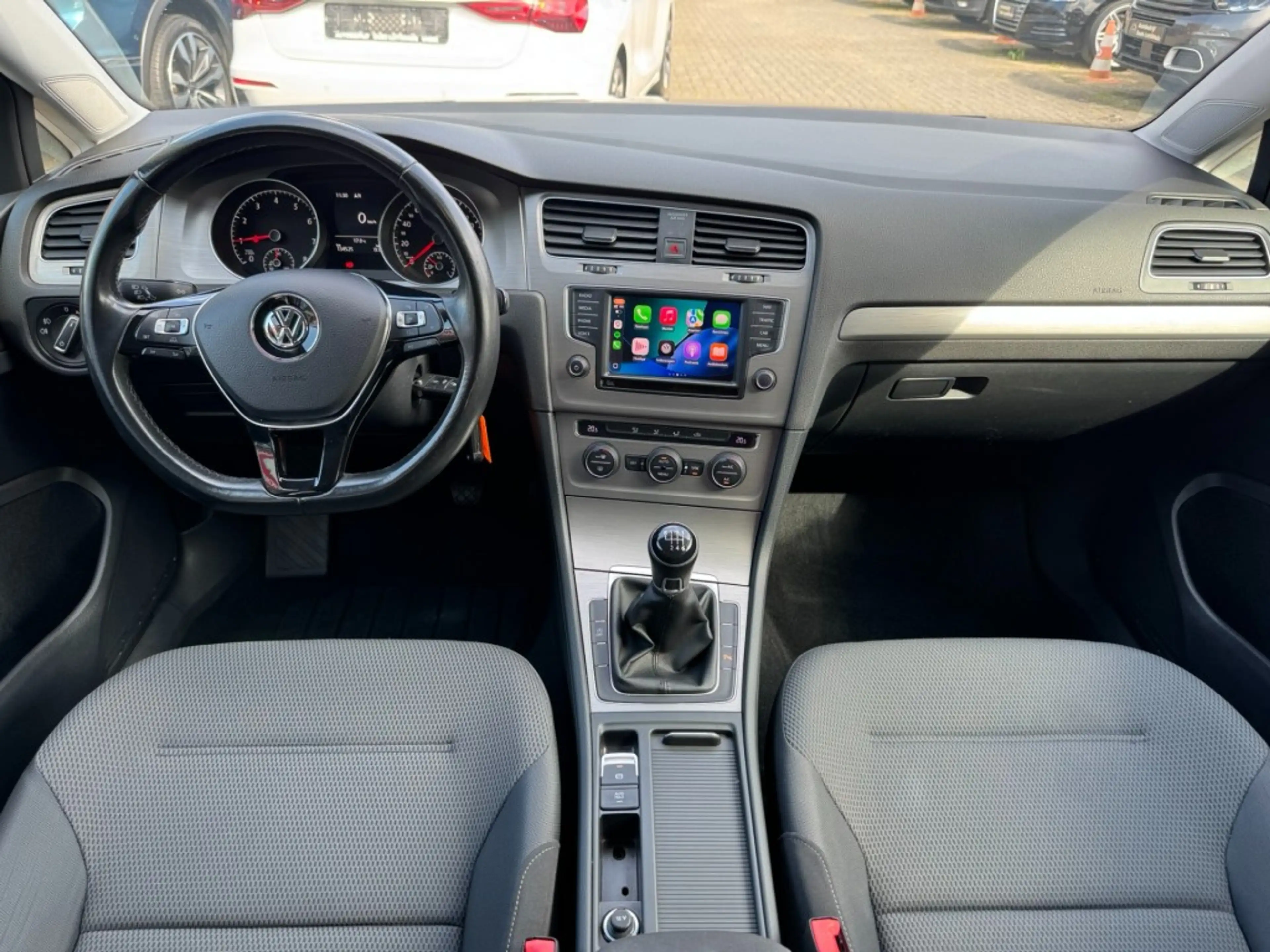 Volkswagen Golf 1.0 TSI 116PK Comfortline App-Connect Cruise PDC N — photo 4