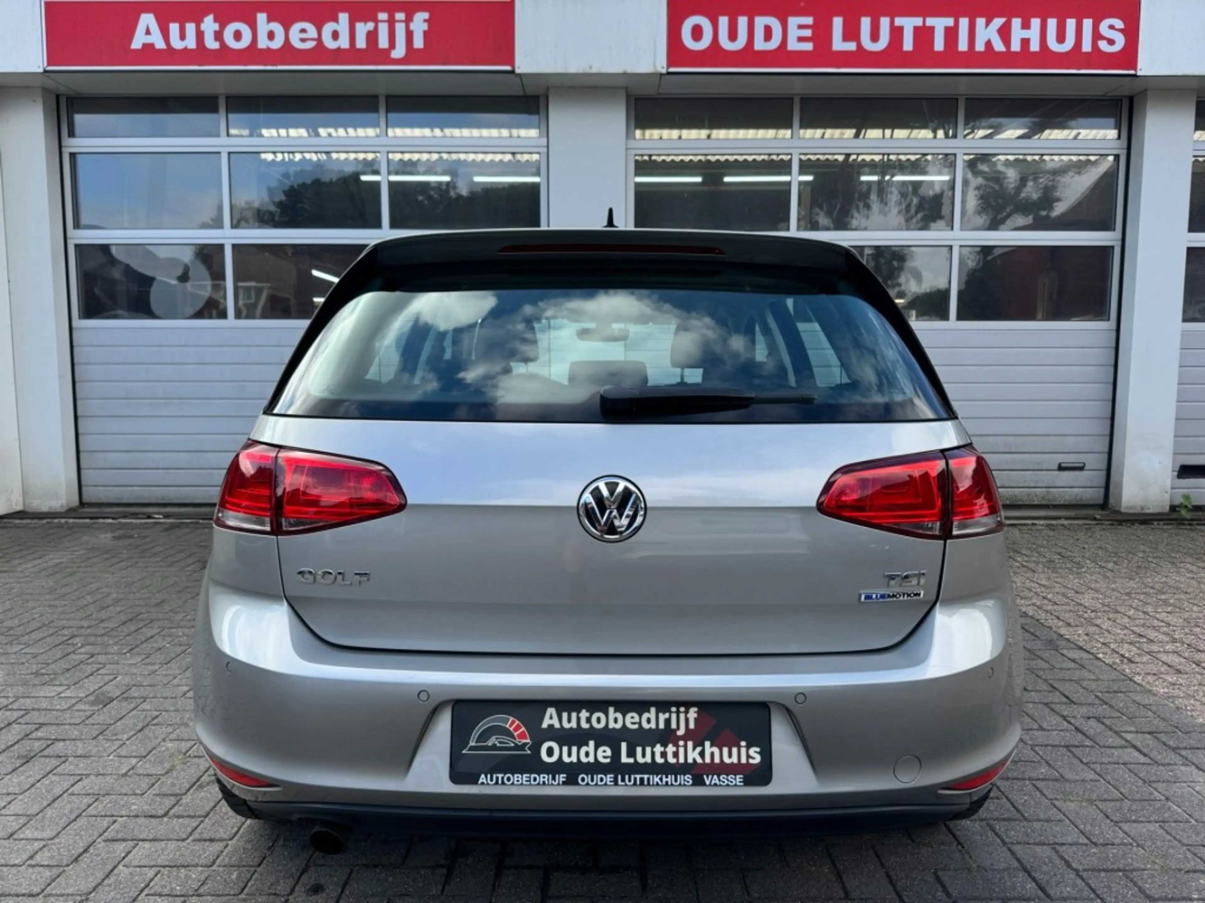 Volkswagen Golf 1.0 TSI 116PK Comfortline App-Connect Cruise PDC N — photo 12