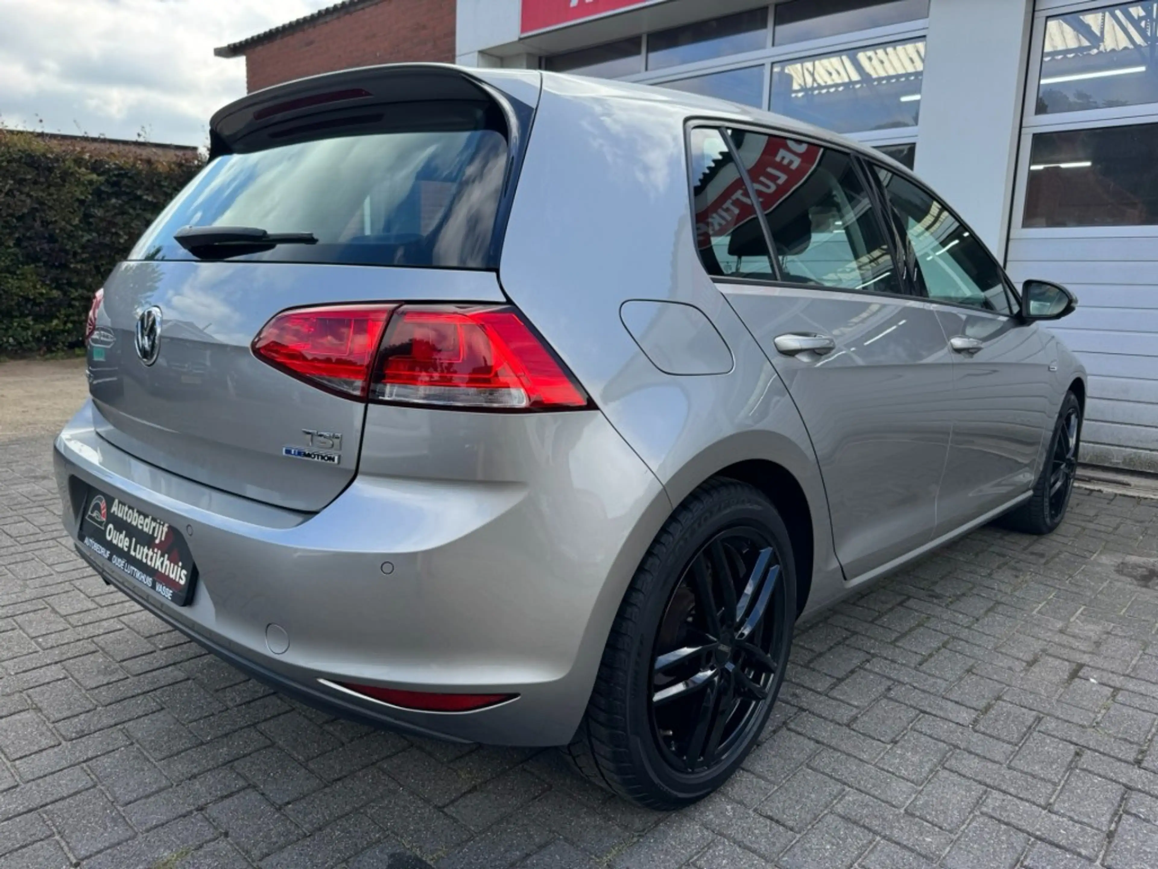 Volkswagen Golf 1.0 TSI 116PK Comfortline App-Connect Cruise PDC N — photo 2