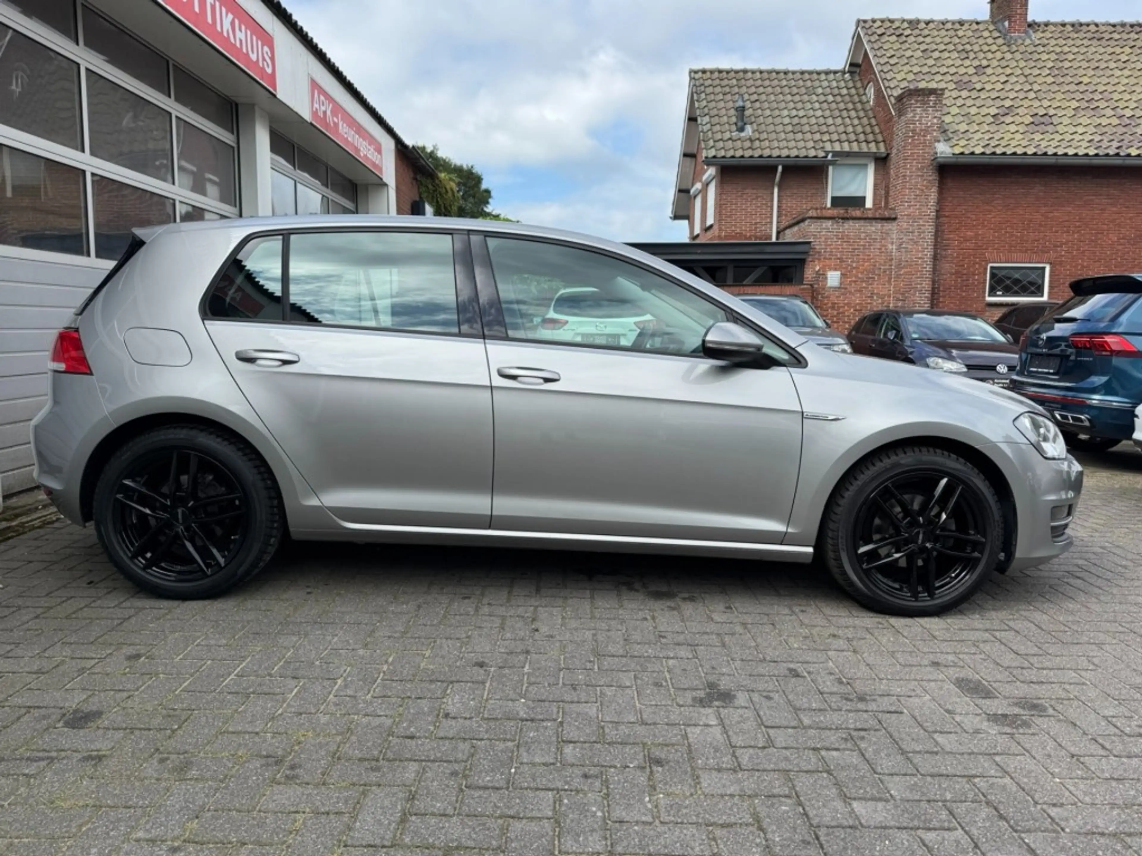 Volkswagen Golf 1.0 TSI 116PK Comfortline App-Connect Cruise PDC N — photo 5