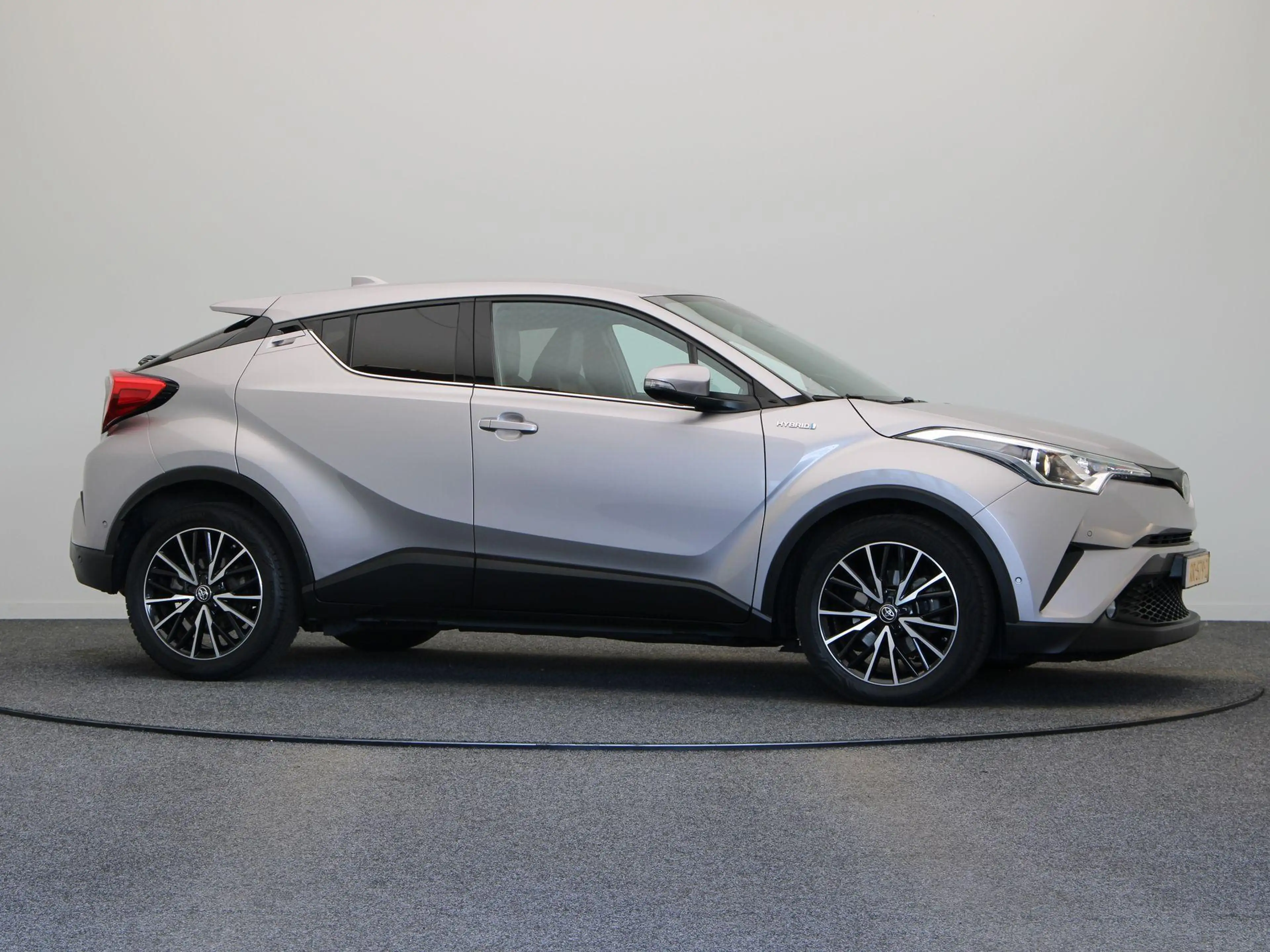 Toyota C-HR 1.8 Hybrid Executive | Stoelverwarming | Achteruit — photo 10