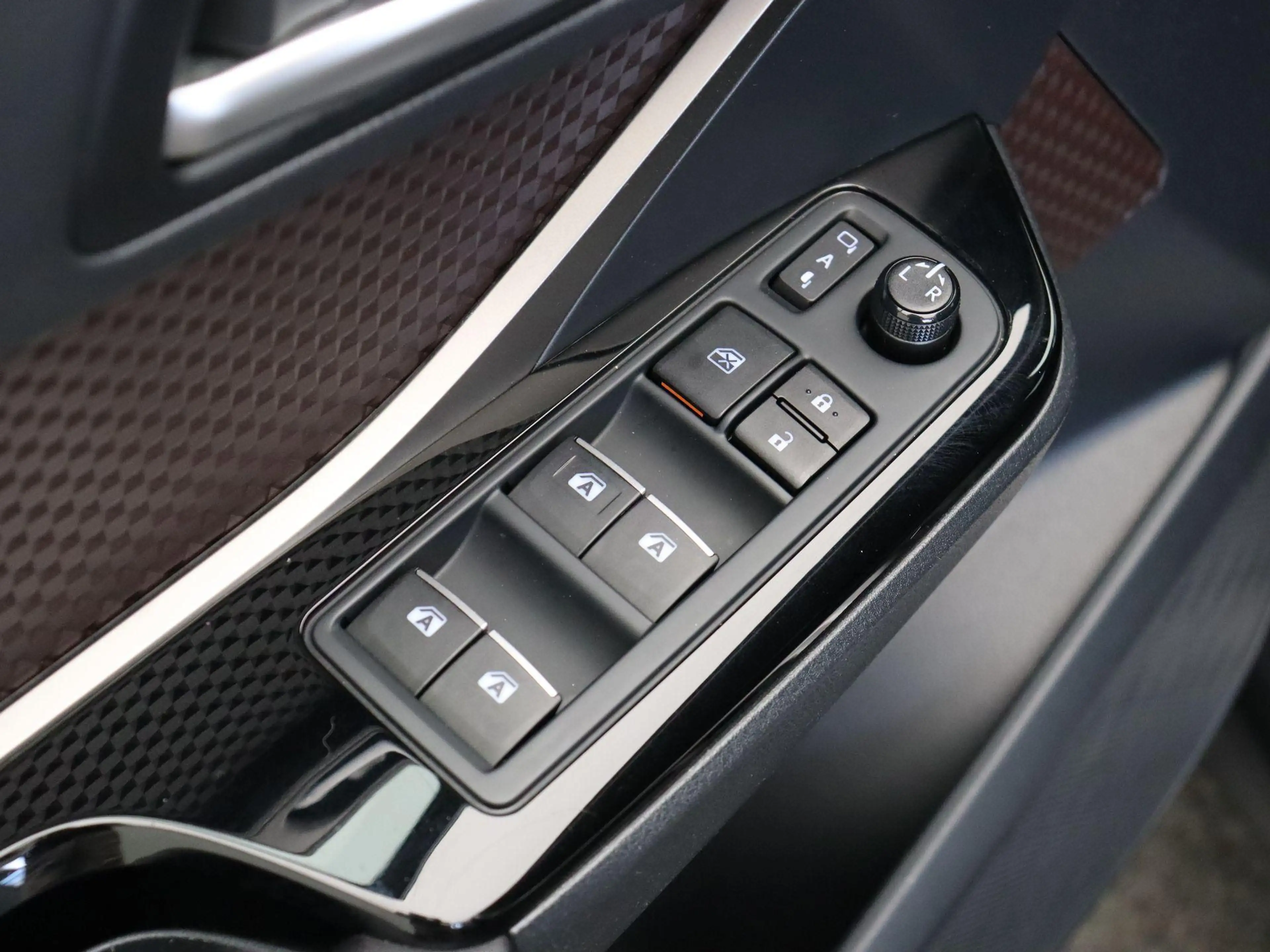 Toyota C-HR 1.8 Hybrid Executive | Stoelverwarming | Achteruit — photo 14
