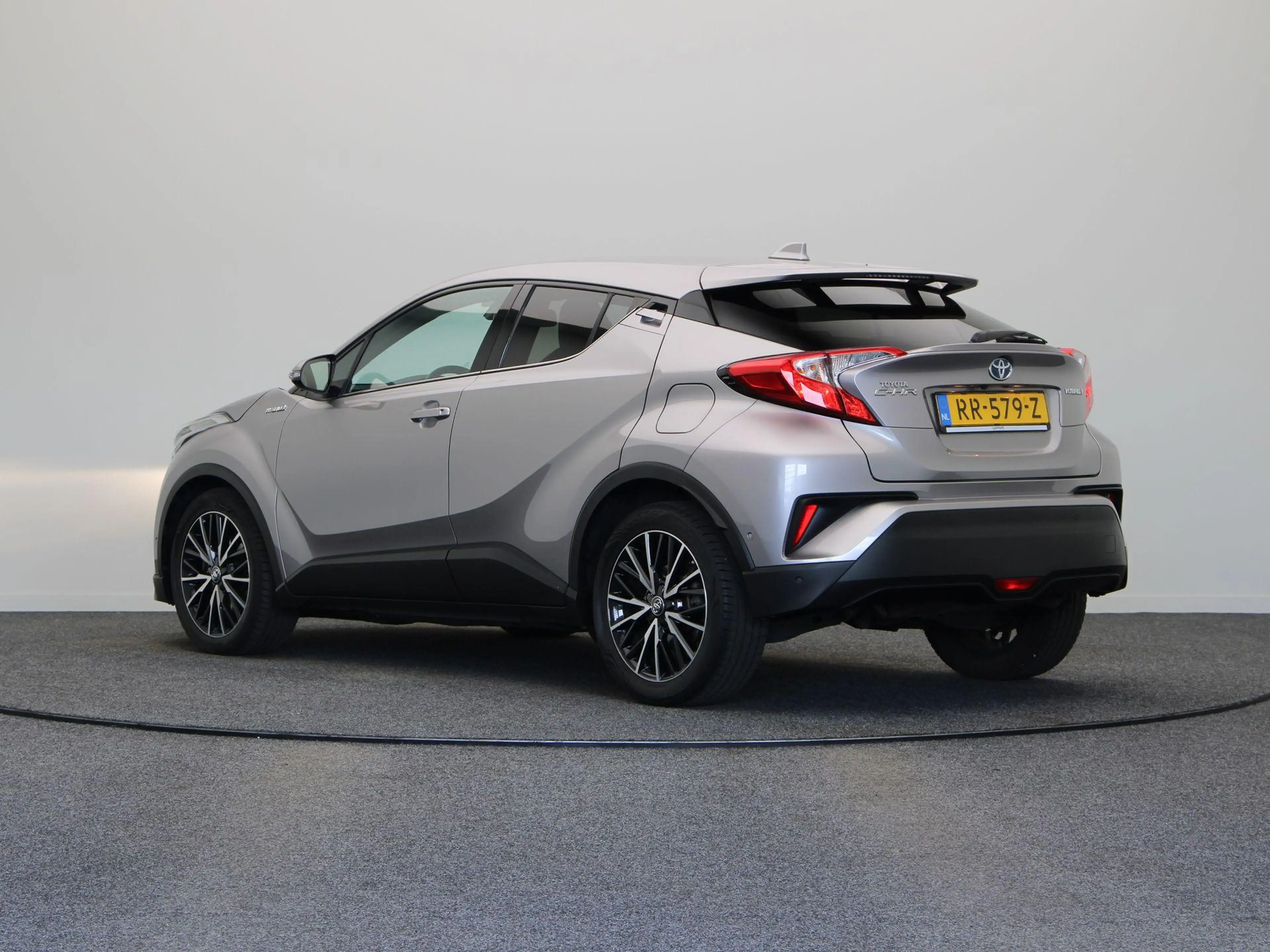 Toyota C-HR 1.8 Hybrid Executive | Stoelverwarming | Achteruit — photo 2