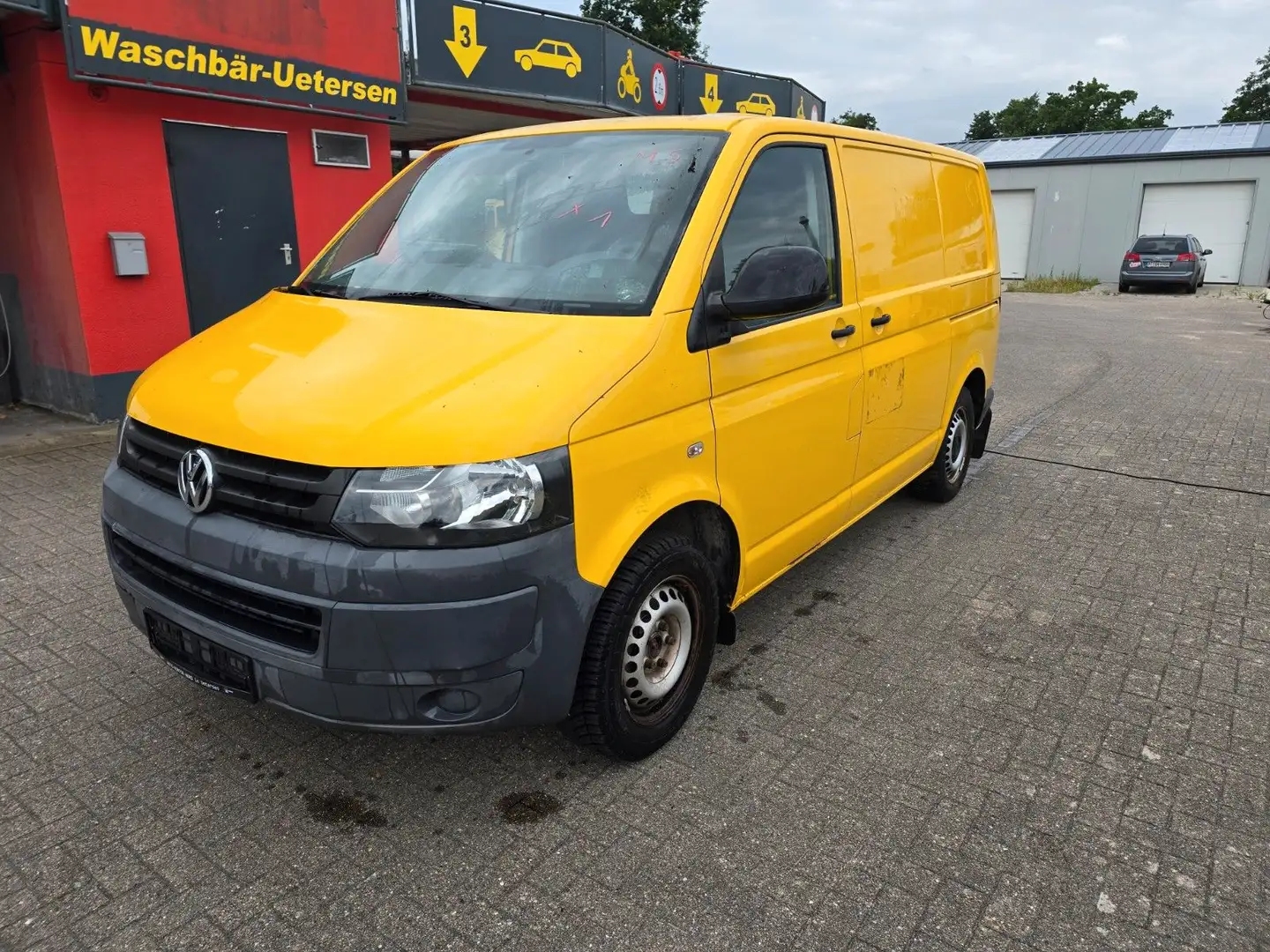 Volkswagen T5 Transporter T5 2.0 TDI Transporter TÜV neu Gelb - 1