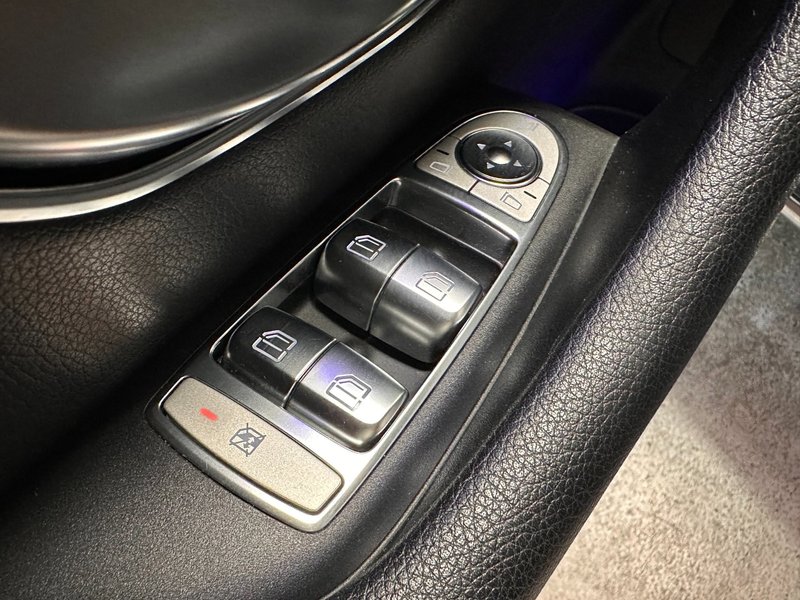 Mercedes-Benz E 200 Business Solution|DEALER ONDH|SFEER|STOELV|CAMERA| — photo 21
