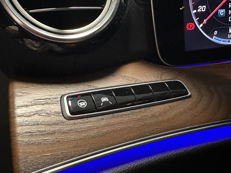 Mercedes-Benz E 200 Business Solution|DEALER ONDH|SFEER|STOELV|CAMERA| — photo 25