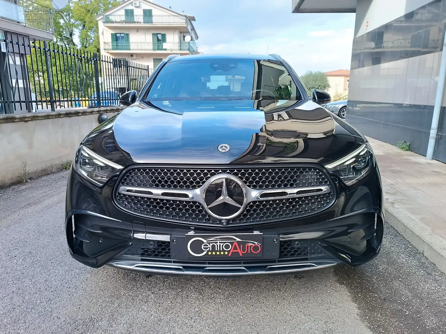 Mercedes-Benz GLC 220 AMG Premium Plus 4matic auto Nero - 2