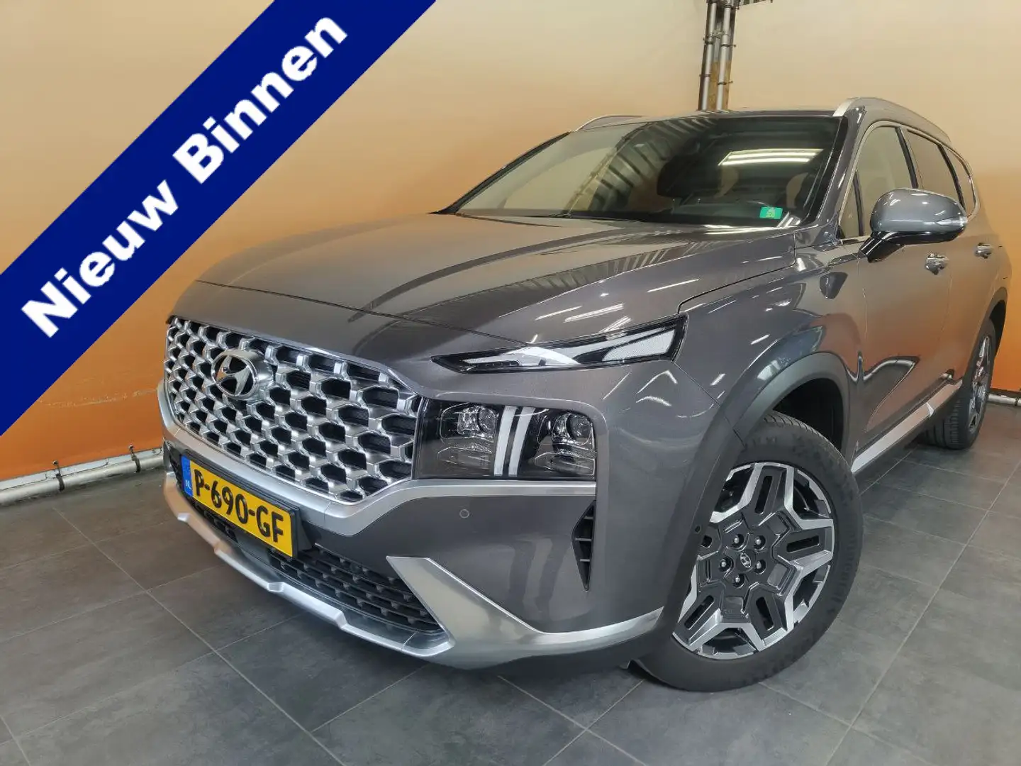 Hyundai SANTA FE 1.6 T-GDI HEV Premium 7p. full options | trekhaak Grijs - 1