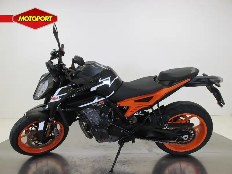 KTM 890 Duke - foto 4