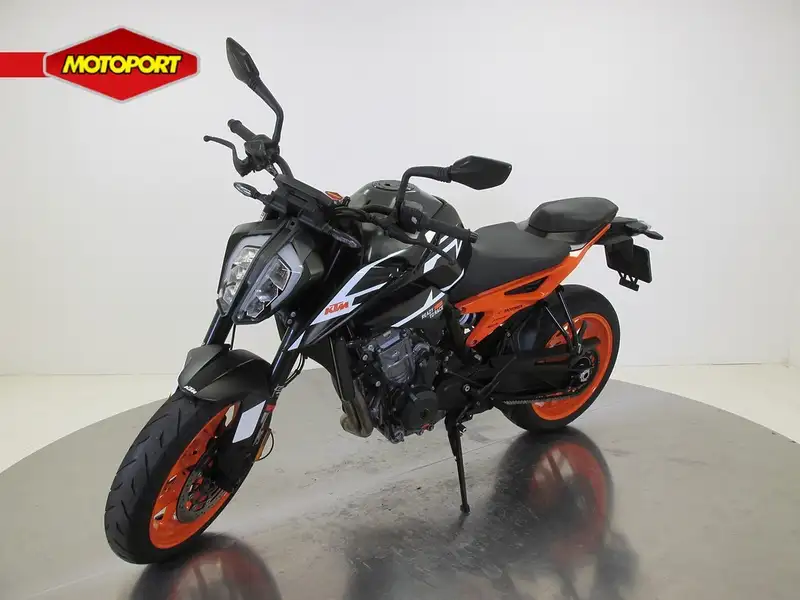KTM 890 Duke - foto 3