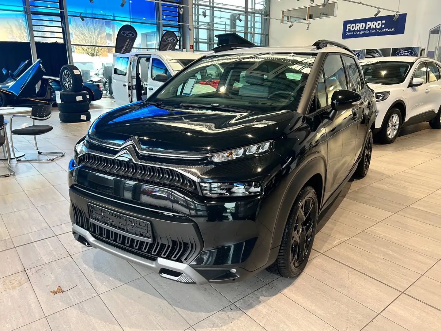 Citroen C3 Aircross 1.2 PureTech 110 Navi SHZ KlimaA Noir - 1