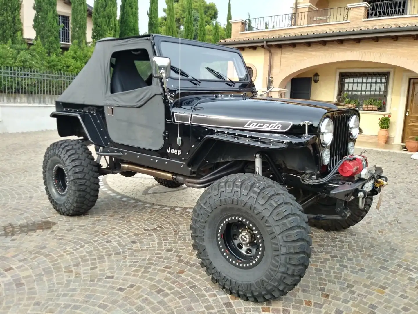 Jeep CJ-7 Laredo Fekete - 1