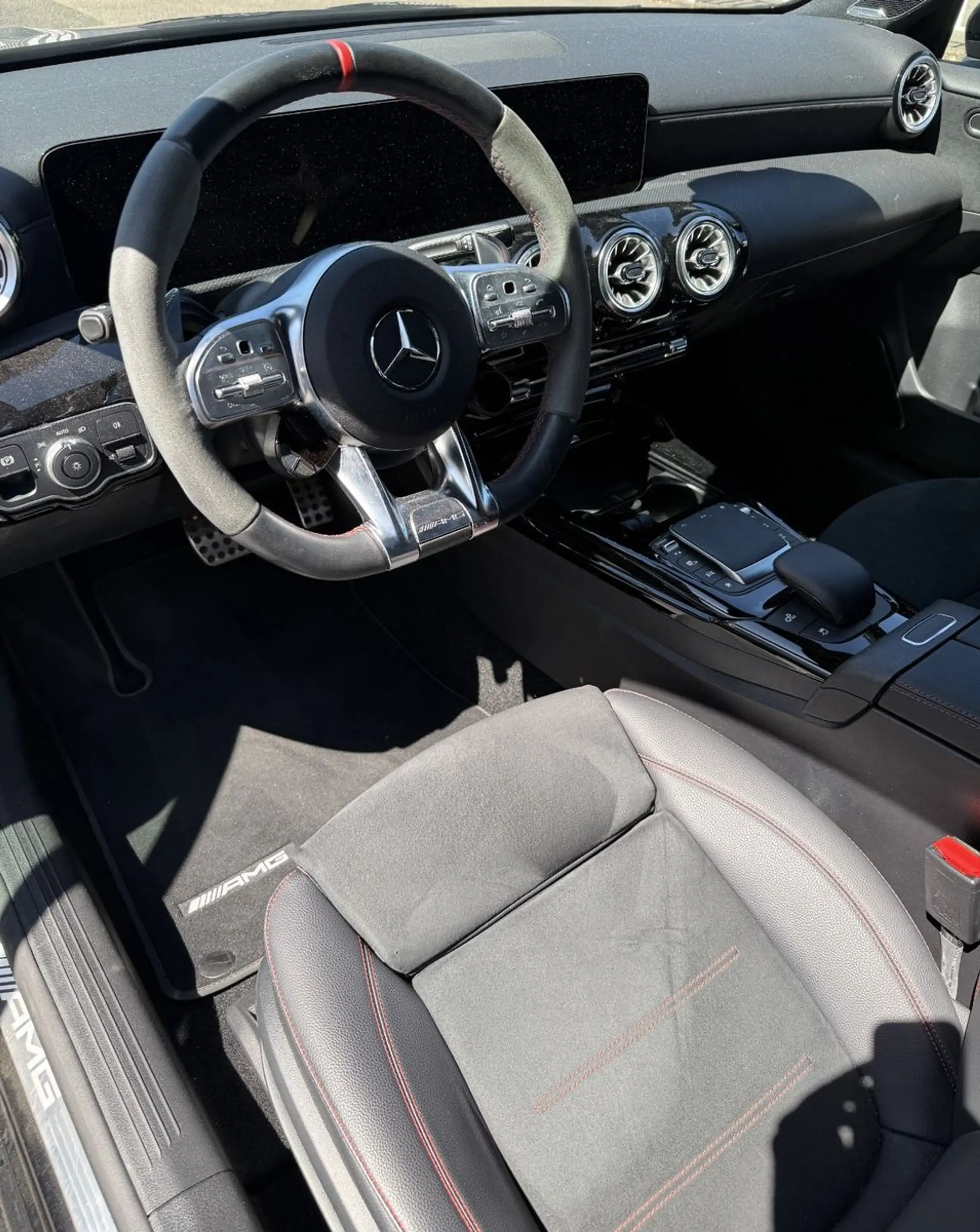 Mercedes-Benz A 45 AMG S 4M+ Night Paket Burmester Kam ParkPak — photo 14