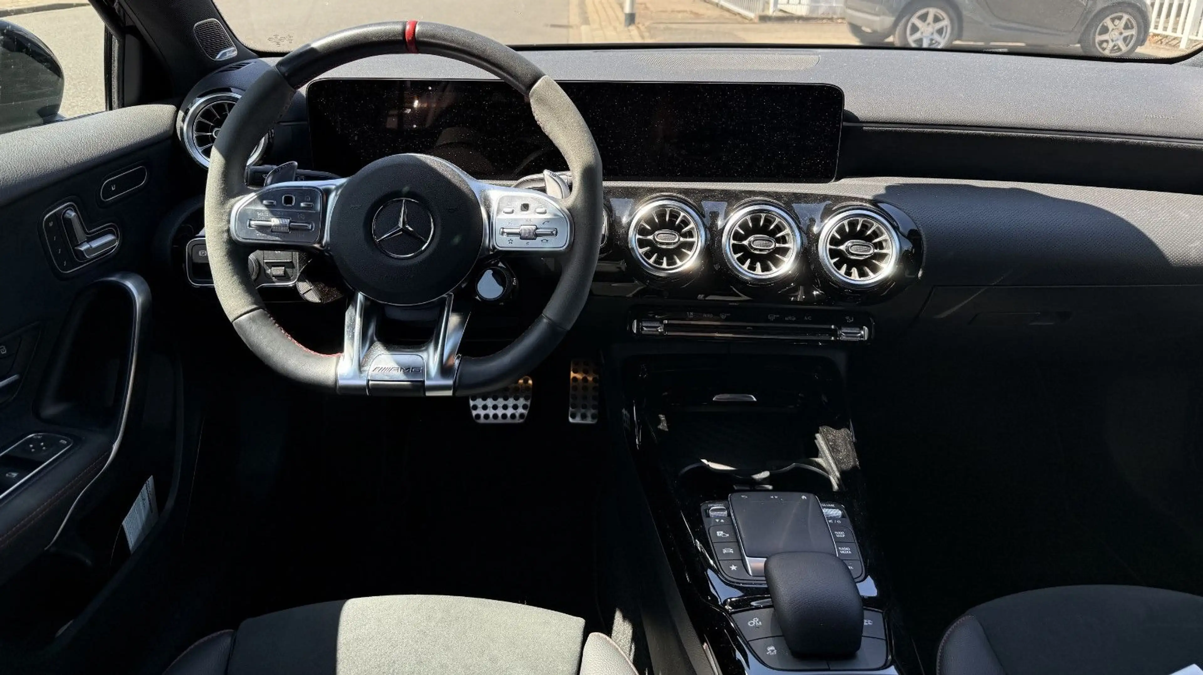 Mercedes-Benz A 45 AMG S 4M+ Night Paket Burmester Kam ParkPak — photo 13