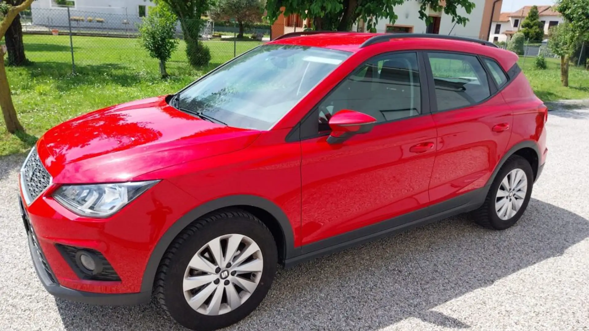 SEAT Arona 1.0 TGI Style Rosso - 1