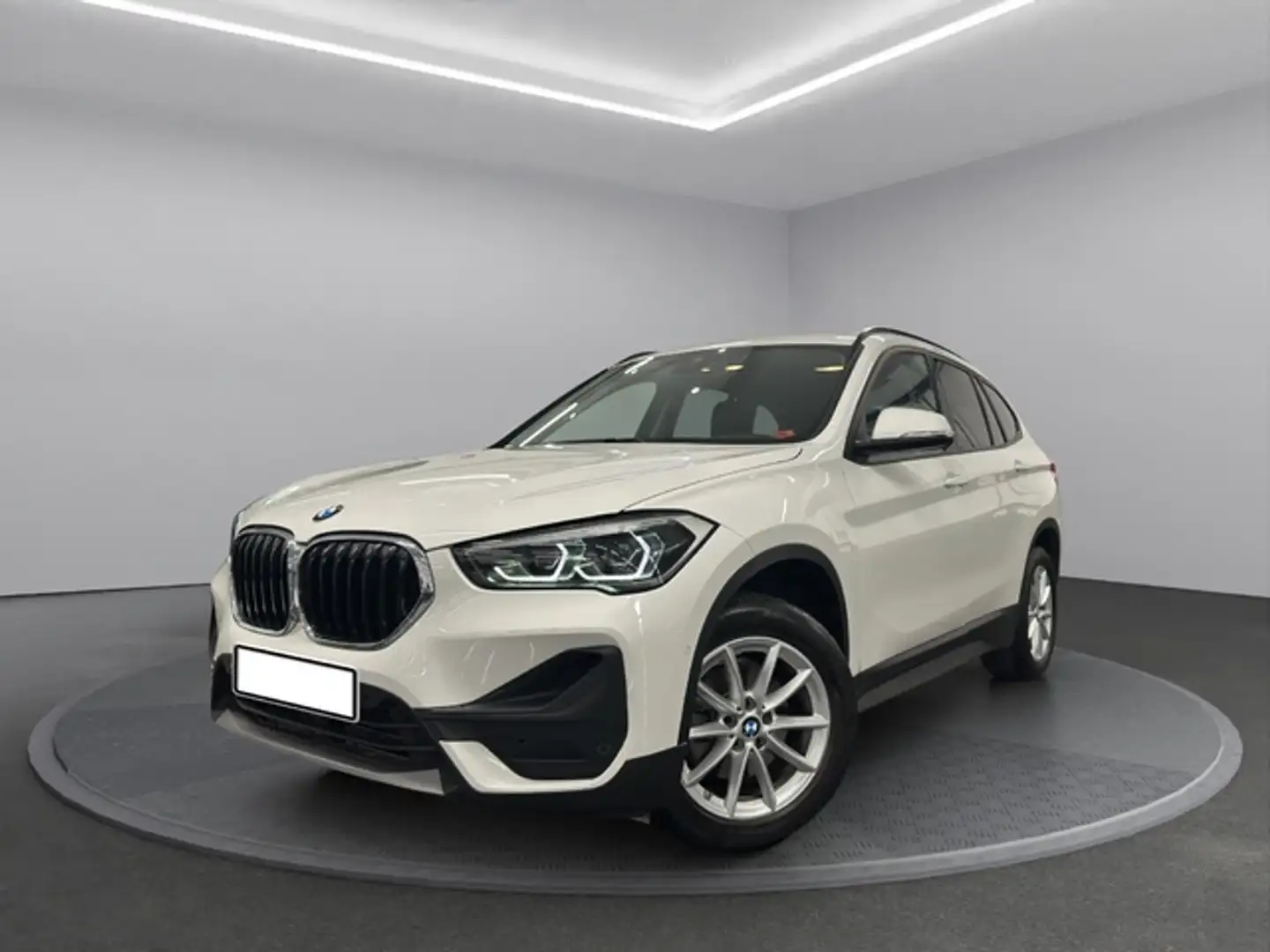 BMW X1 sDrive 18iA Blanc - 1