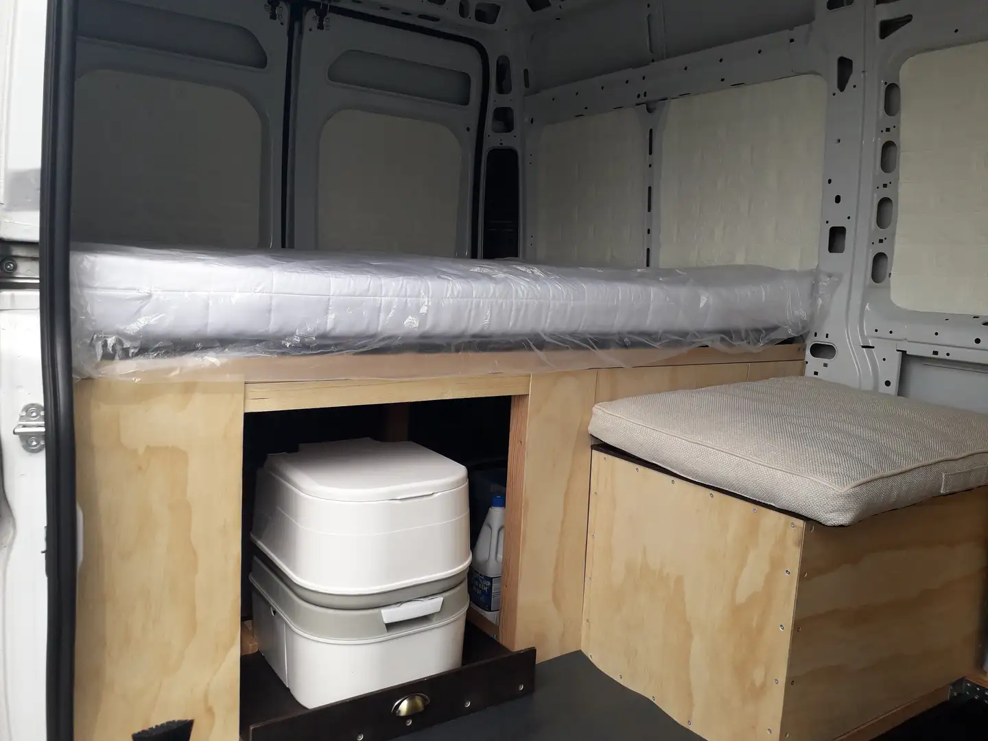 Fiat Ducato MAXI 35 L2H2 Transporter mit CAMPERSELBSTAUSBAU Weiß - 1