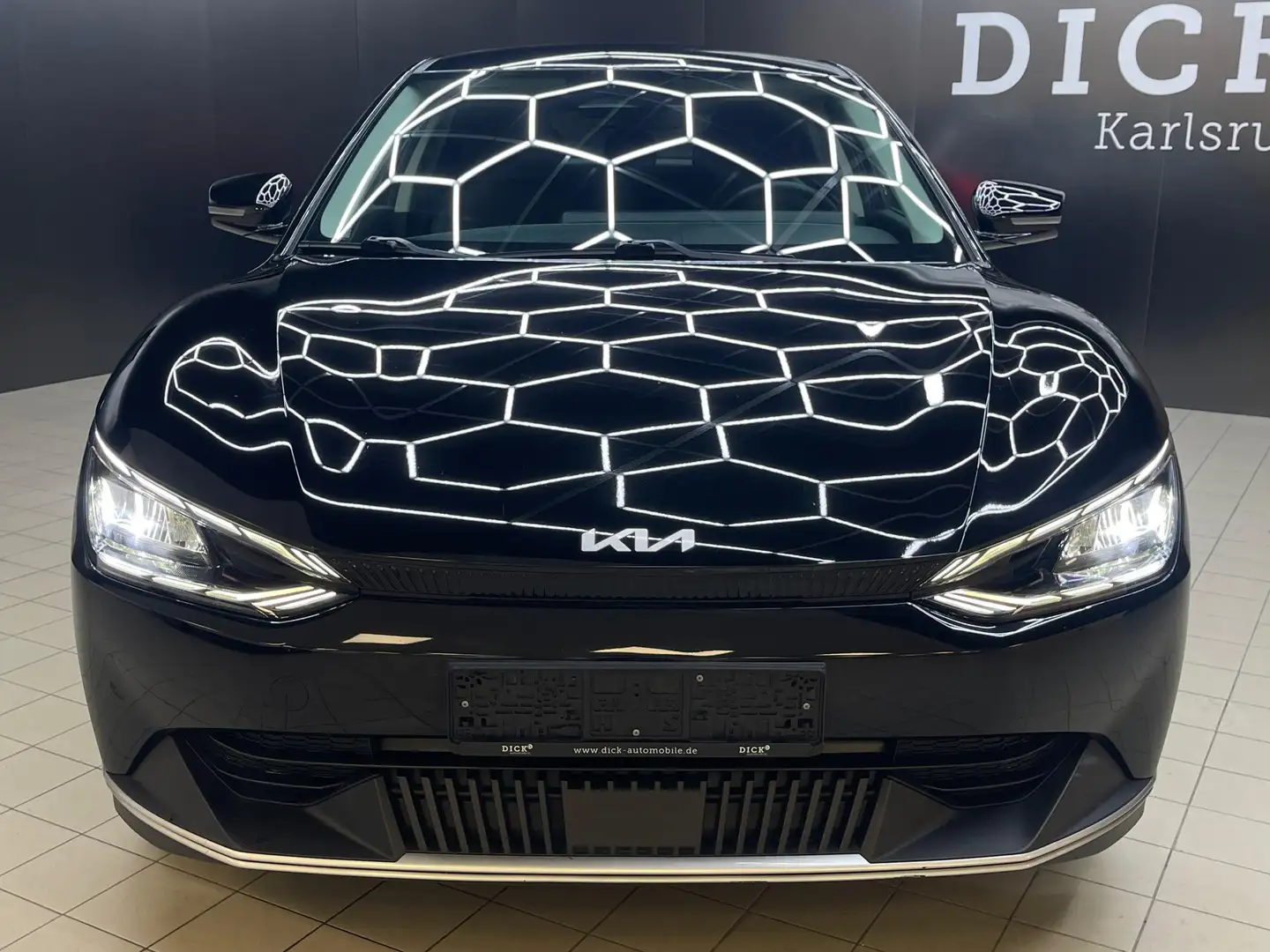 Kia EV6 77,4 KWH LEDER+NAVI+LED+SHZ+KAMER+ACC+DAB+WP Schwarz - 2