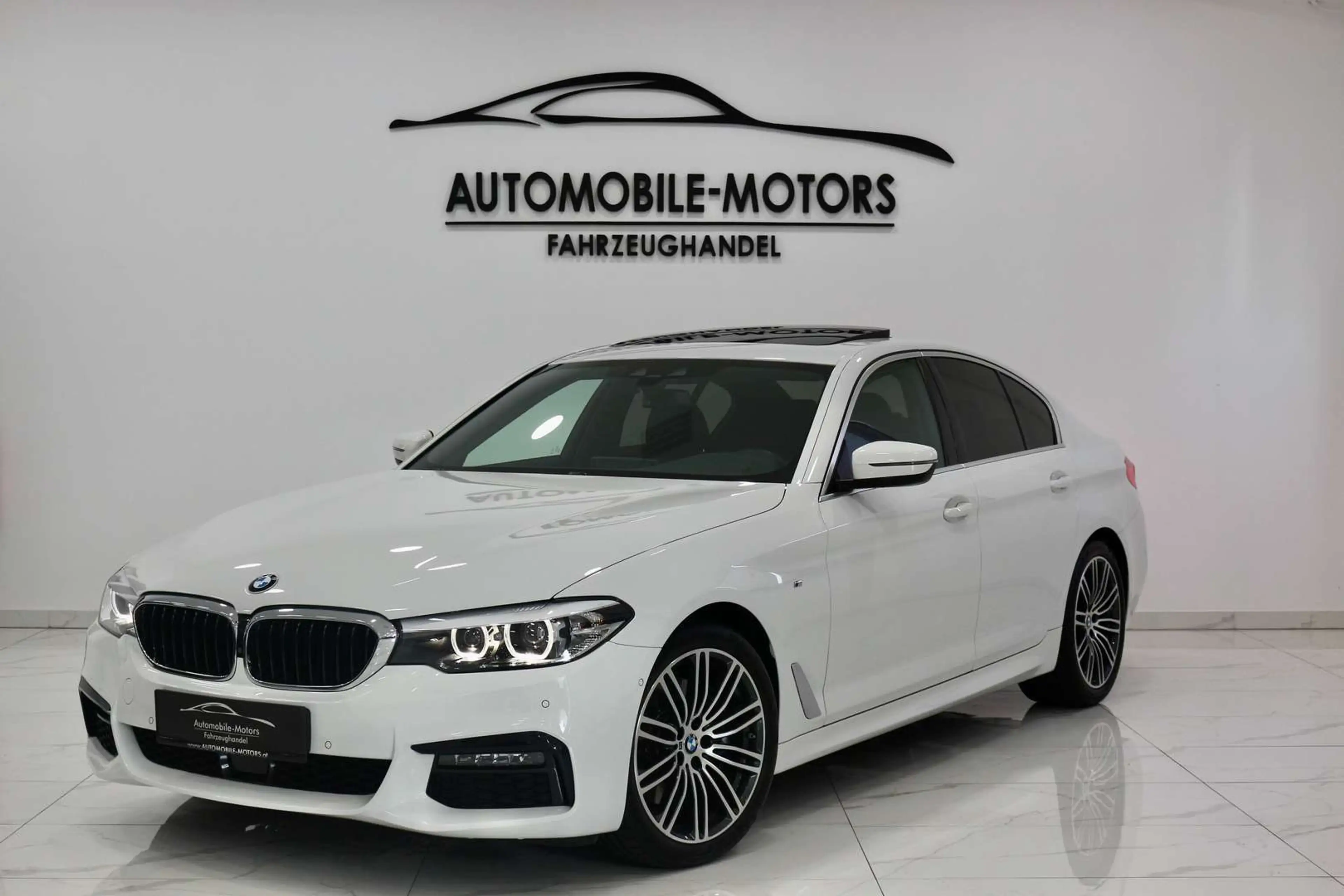 BMW 530 d xDrive *M-Sportpaket*Schiebedach*Leder* — photo 2