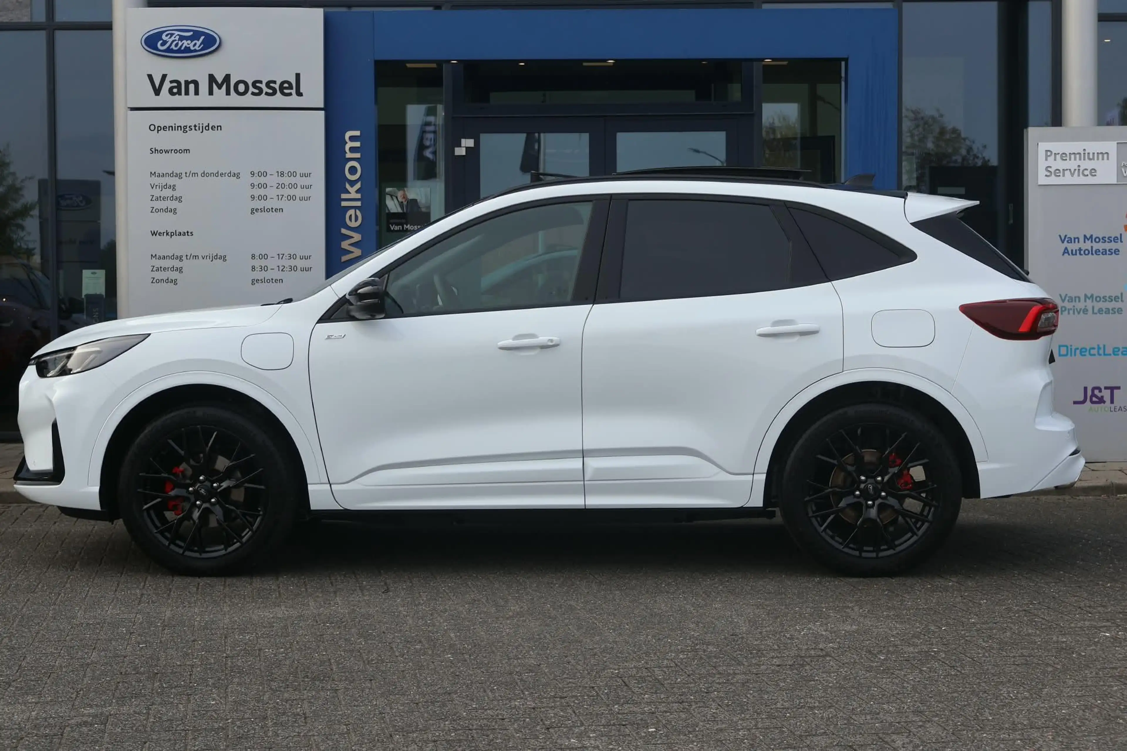 Ford Kuga 2.5 PHEV ST-Line X | Black Package | Pano | Elektr — photo 3