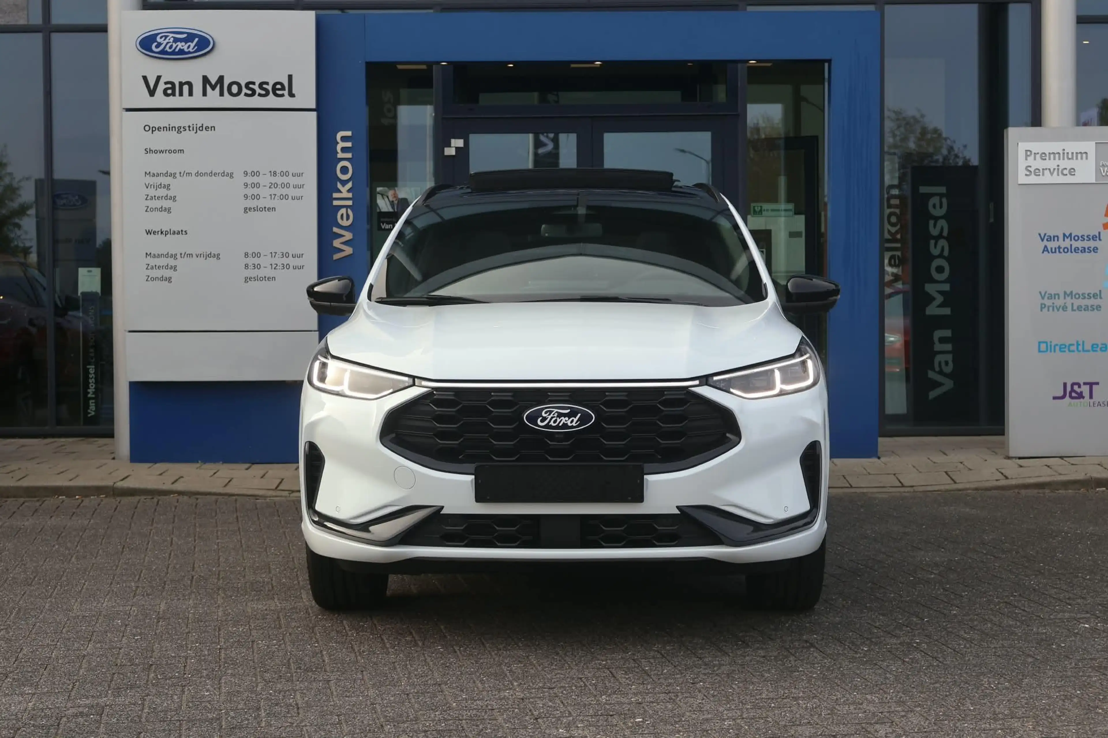 Ford Kuga 2.5 PHEV ST-Line X | Black Package | Pano | Elektr — photo 2